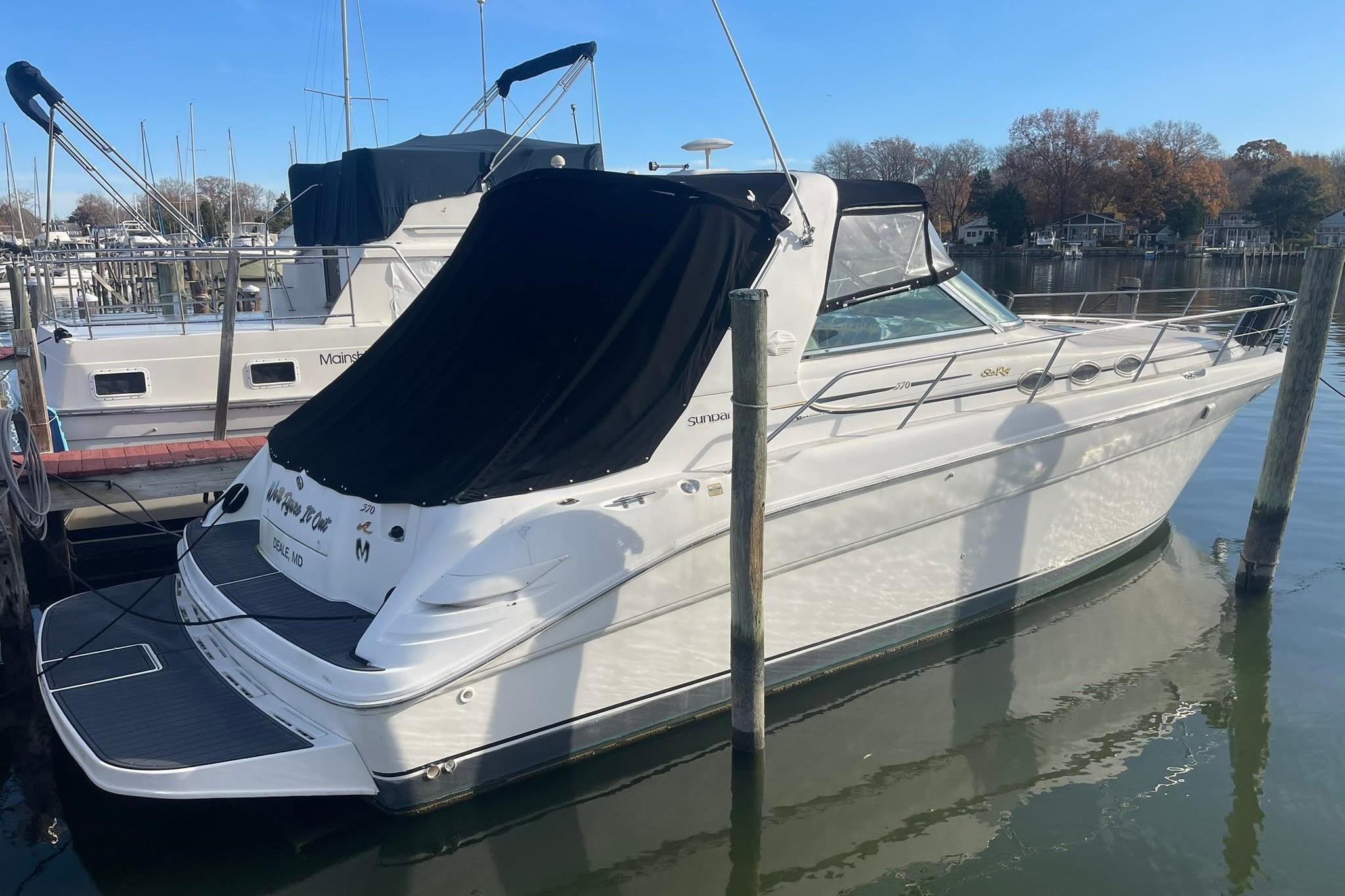 M 10530 RD Knot 10 Yacht Sales M 10530 RD Knot 10 Yacht Sales