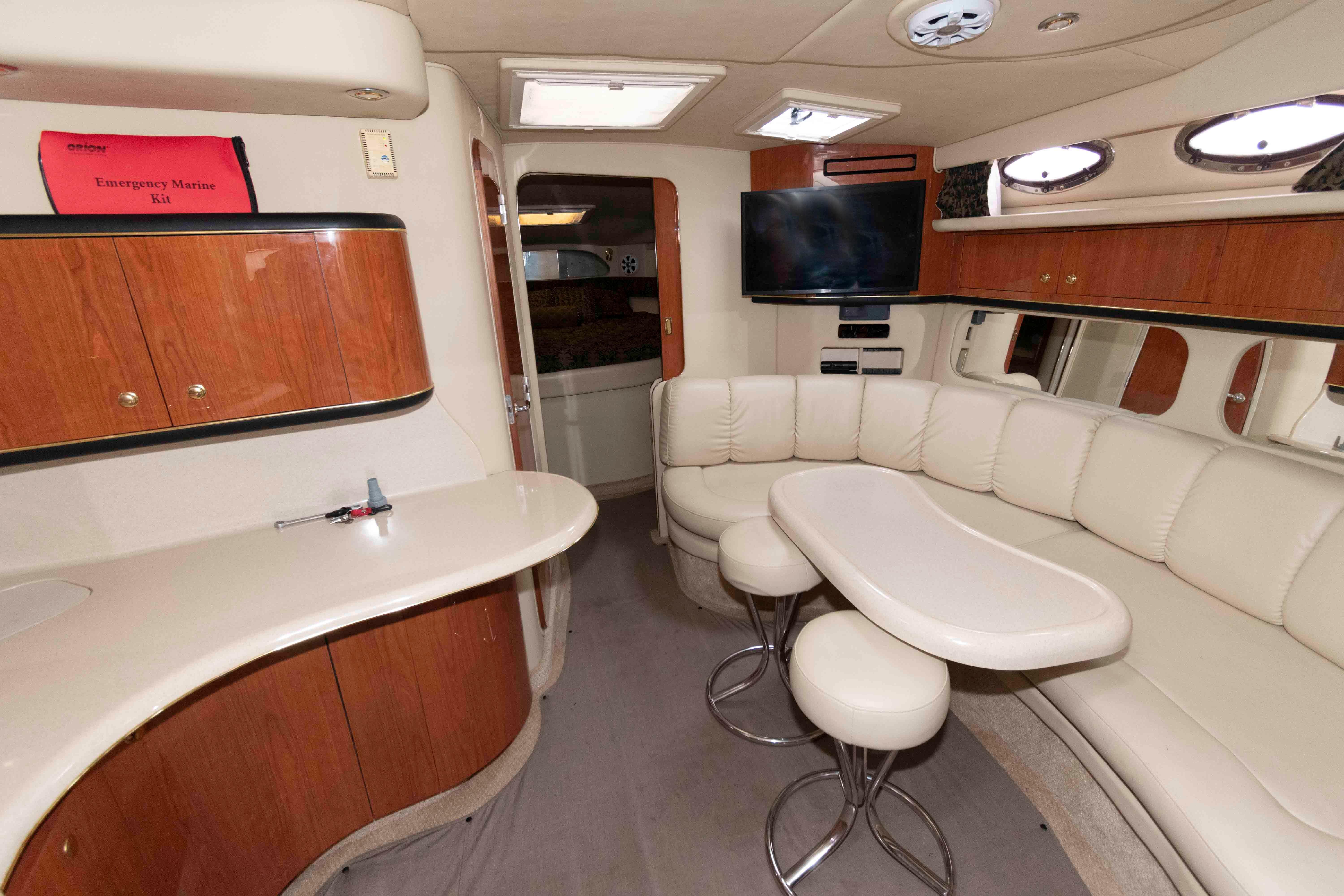 M 10530 RD Knot 10 Yacht Sales M 10530 RD Knot 10 Yacht Sales