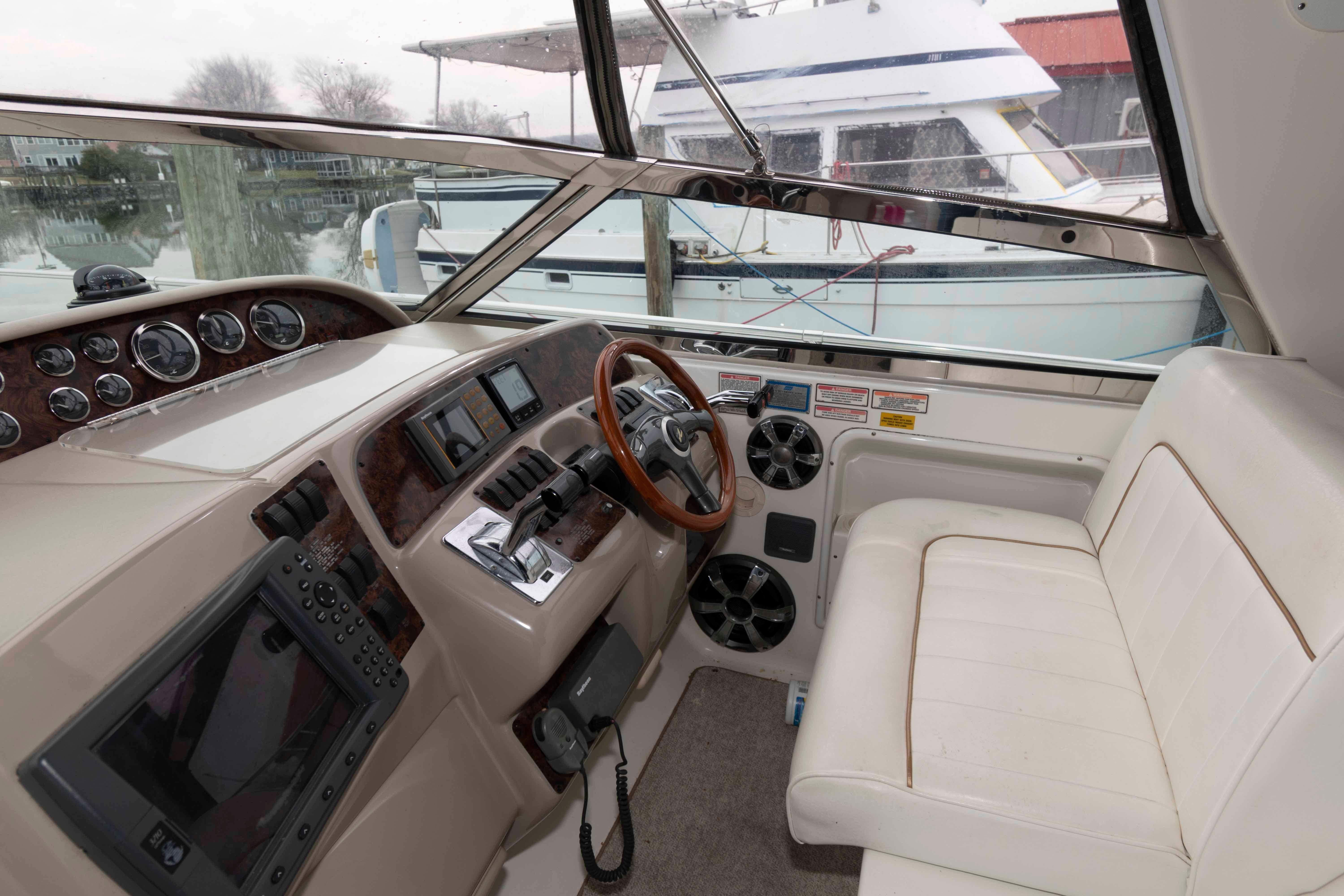 M 10530 RD Knot 10 Yacht Sales M 10530 RD Knot 10 Yacht Sales
