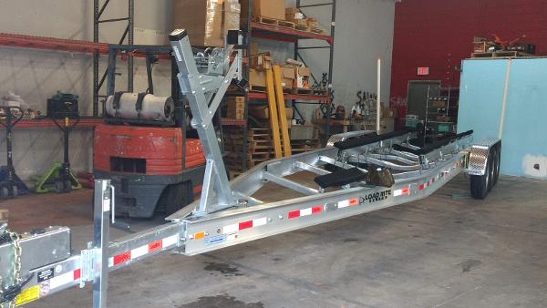 2024 LOAD RITE TRAILERS LR-AB32R15000102TB3  Aluminum Triple Torsion Axle image