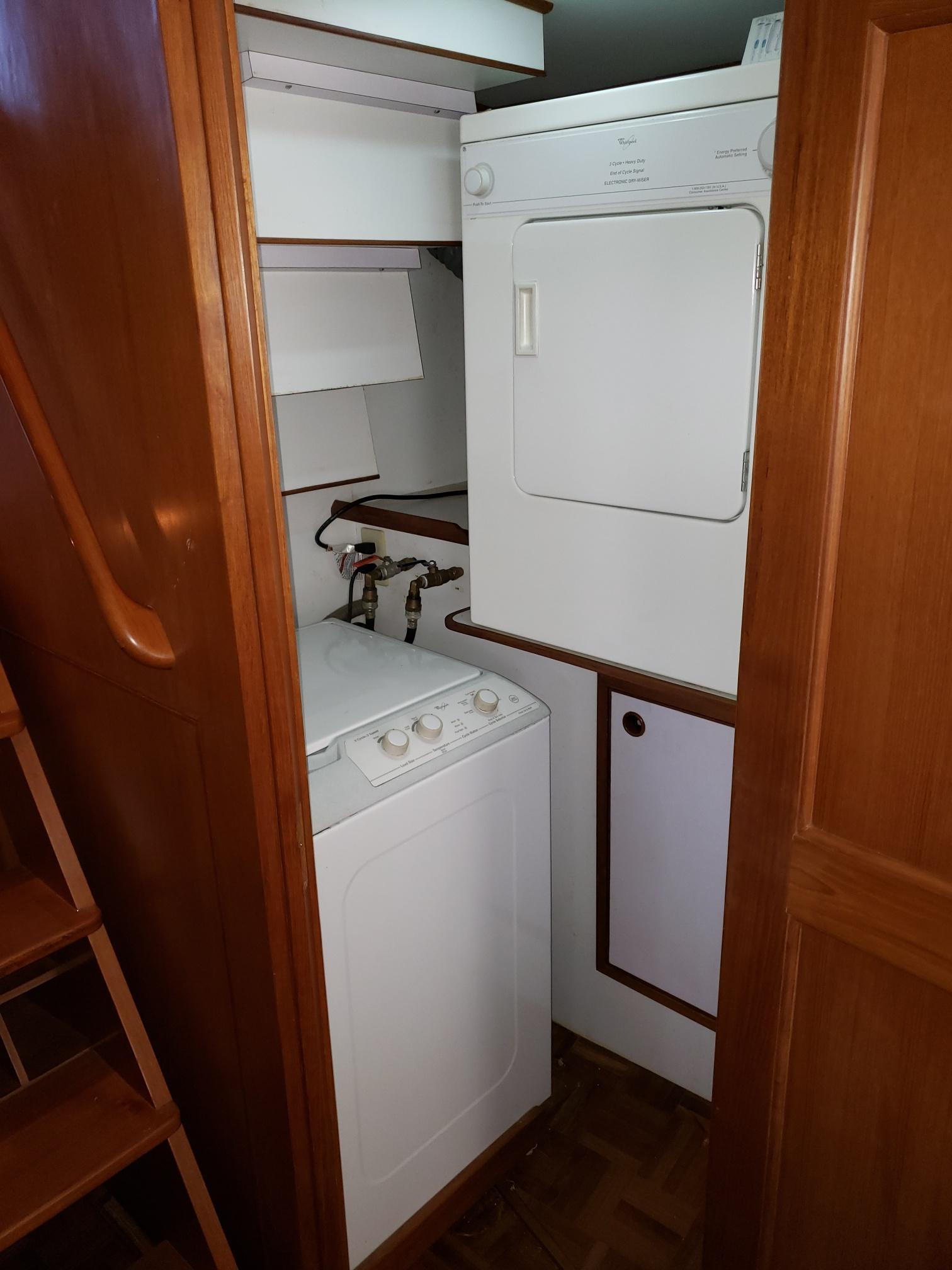 Destiny Yacht Photos Pics Washer & Dryer