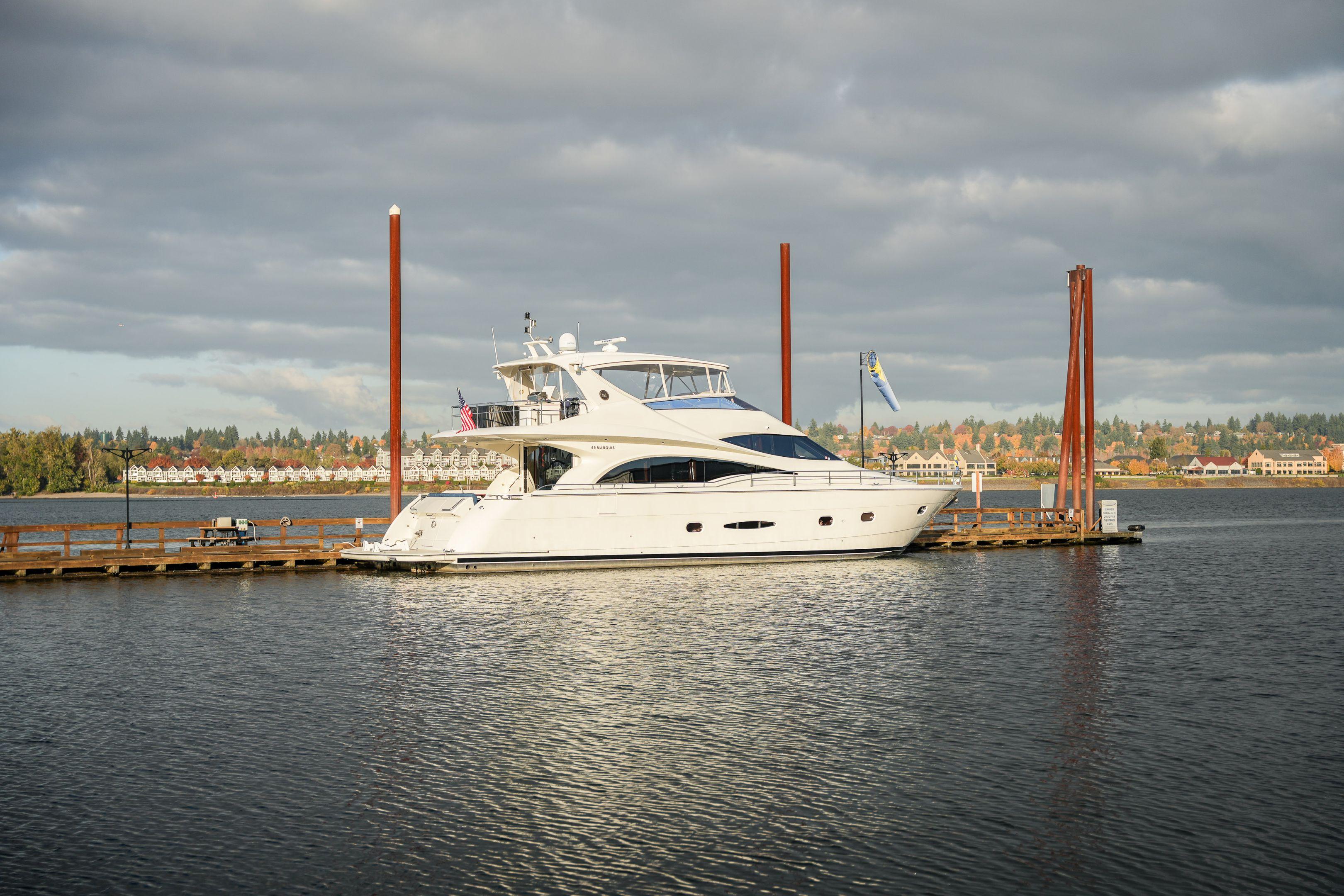 Photo of 2006 Marquis 65'