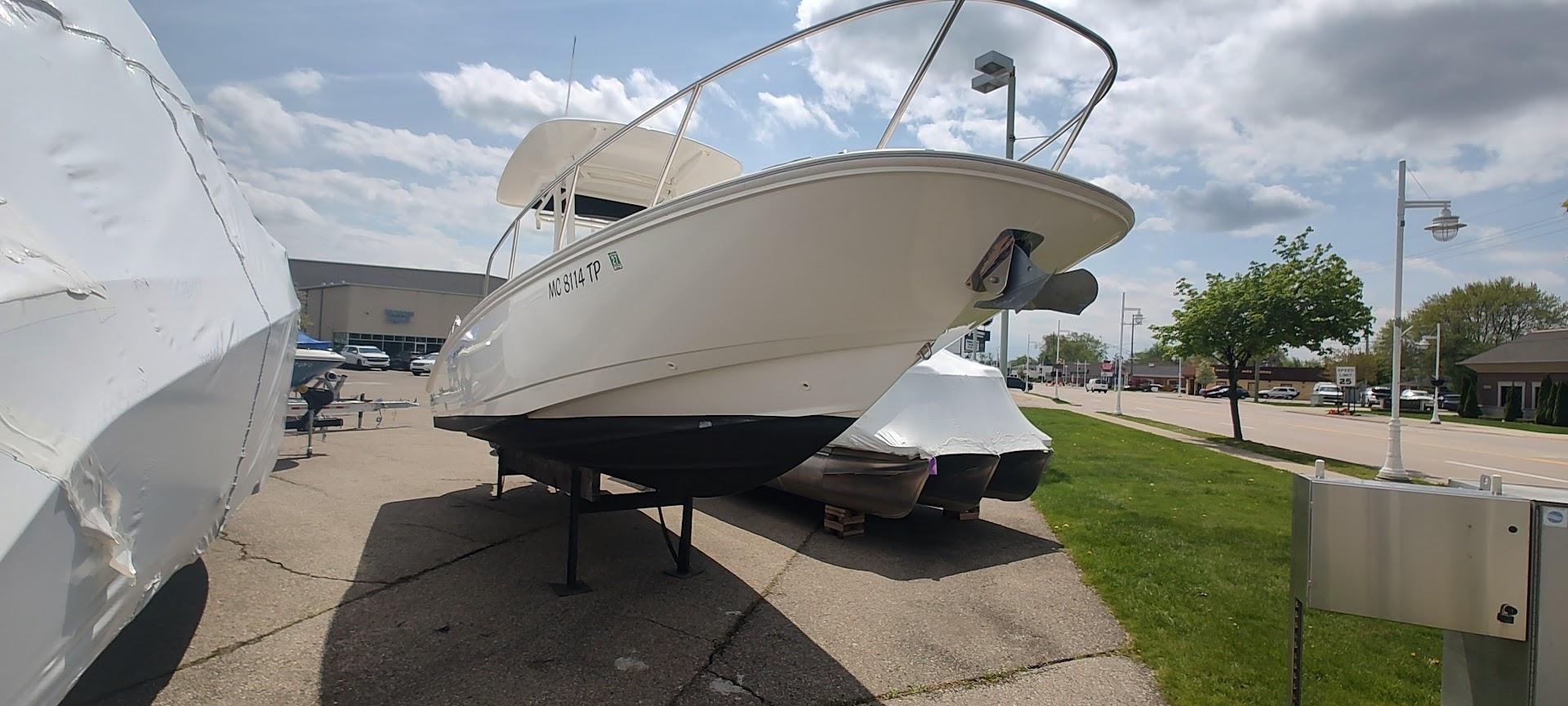 2014-boston-whaler-270-dauntless-power-9773006-20250502143847791-1_XLARGE