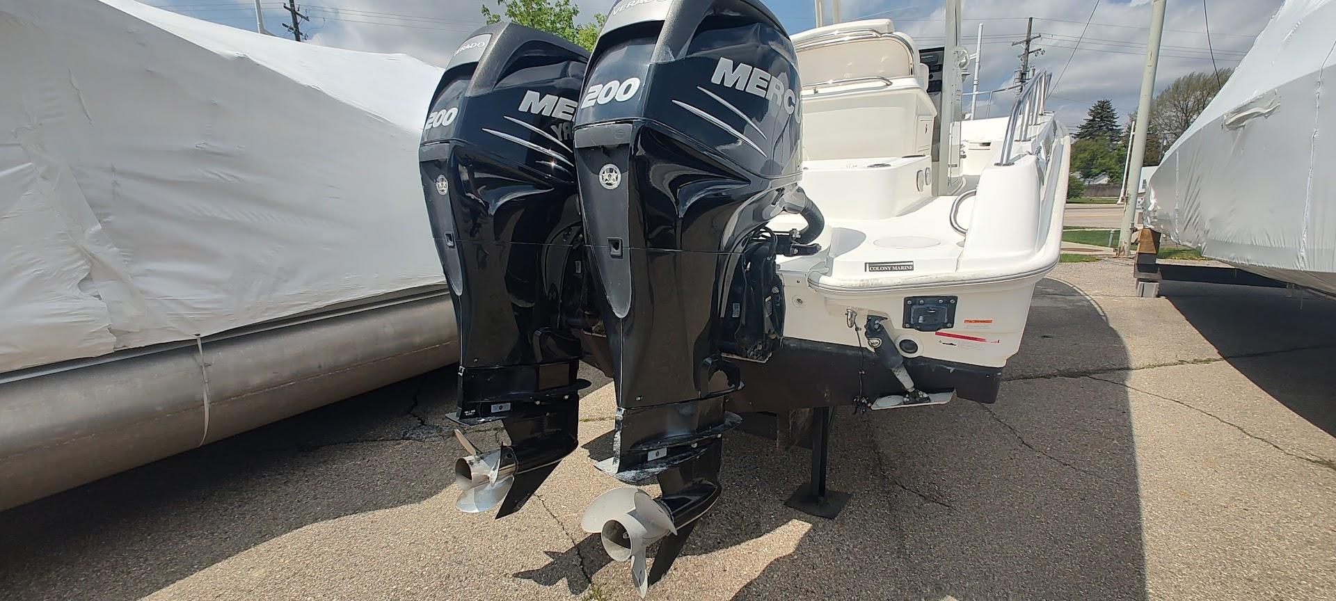 2014-boston-whaler-270-dauntless-power-9773006-20250502143852868-1_XLARGE