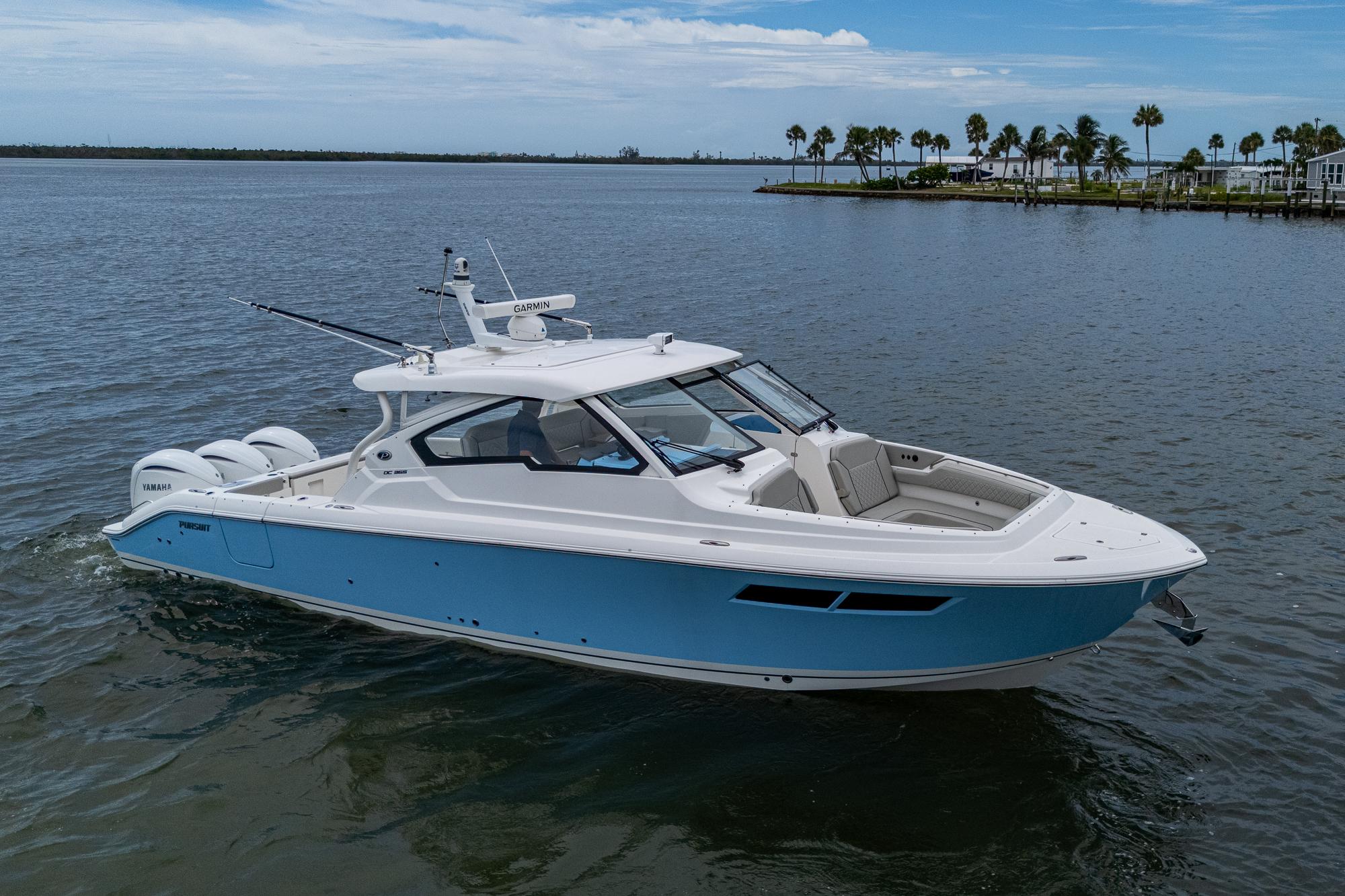 2023 Pursuit DC 365 Dual Console