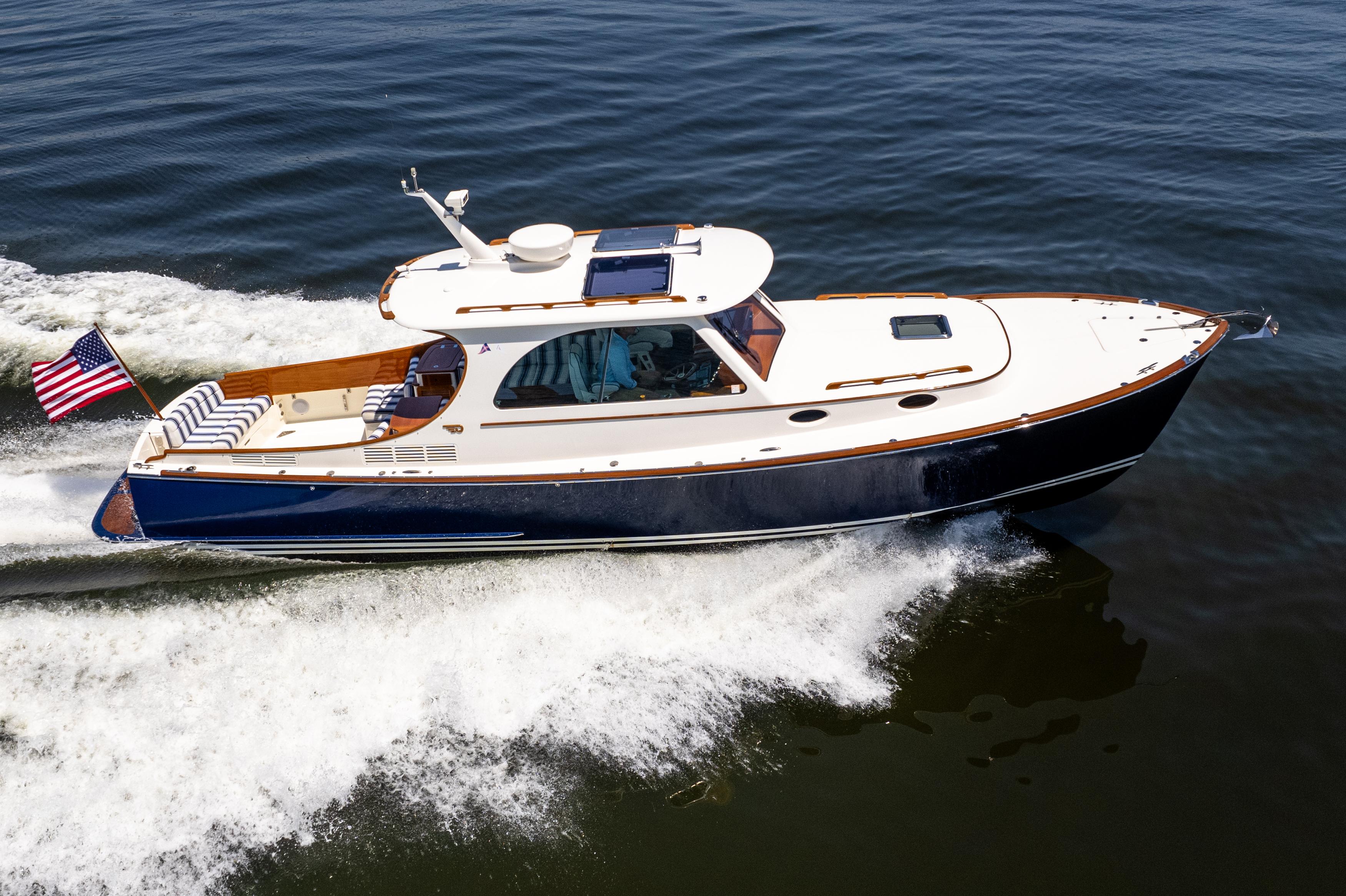 2015-hinckley-picnic-boat-37-mkiii-power-9853063-20250626145529186-1