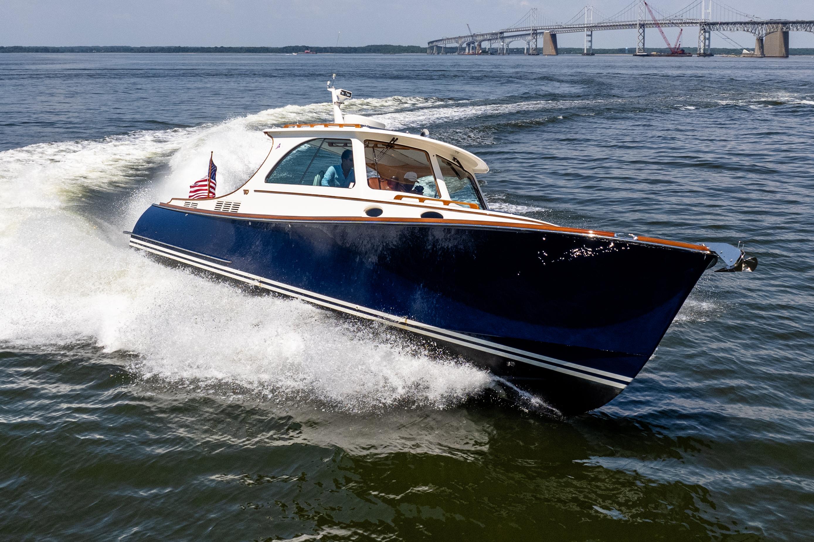 2015-hinckley-picnic-boat-37-mkiii-power-9853063-20250626145535684-1