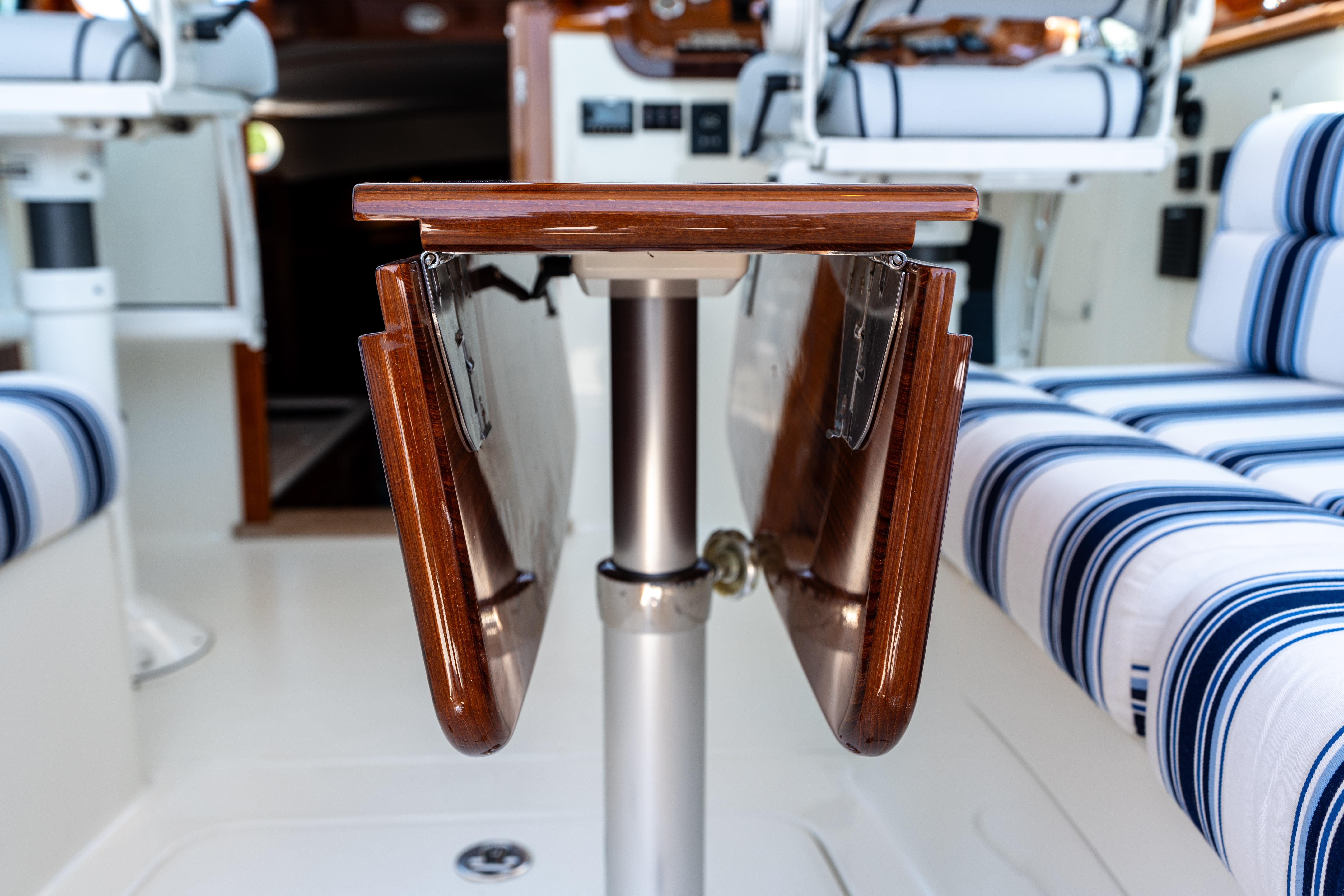 2015-hinckley-picnic-boat-37-mkiii-power-9853063-20250626145853469-1