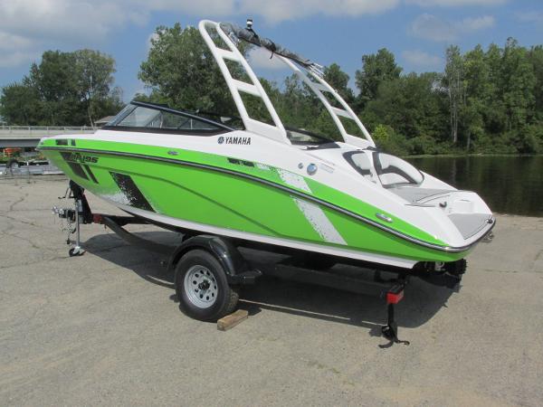 2022 Yamaha boat for sale, model of the boat is AR195 & Image # 3 of 20