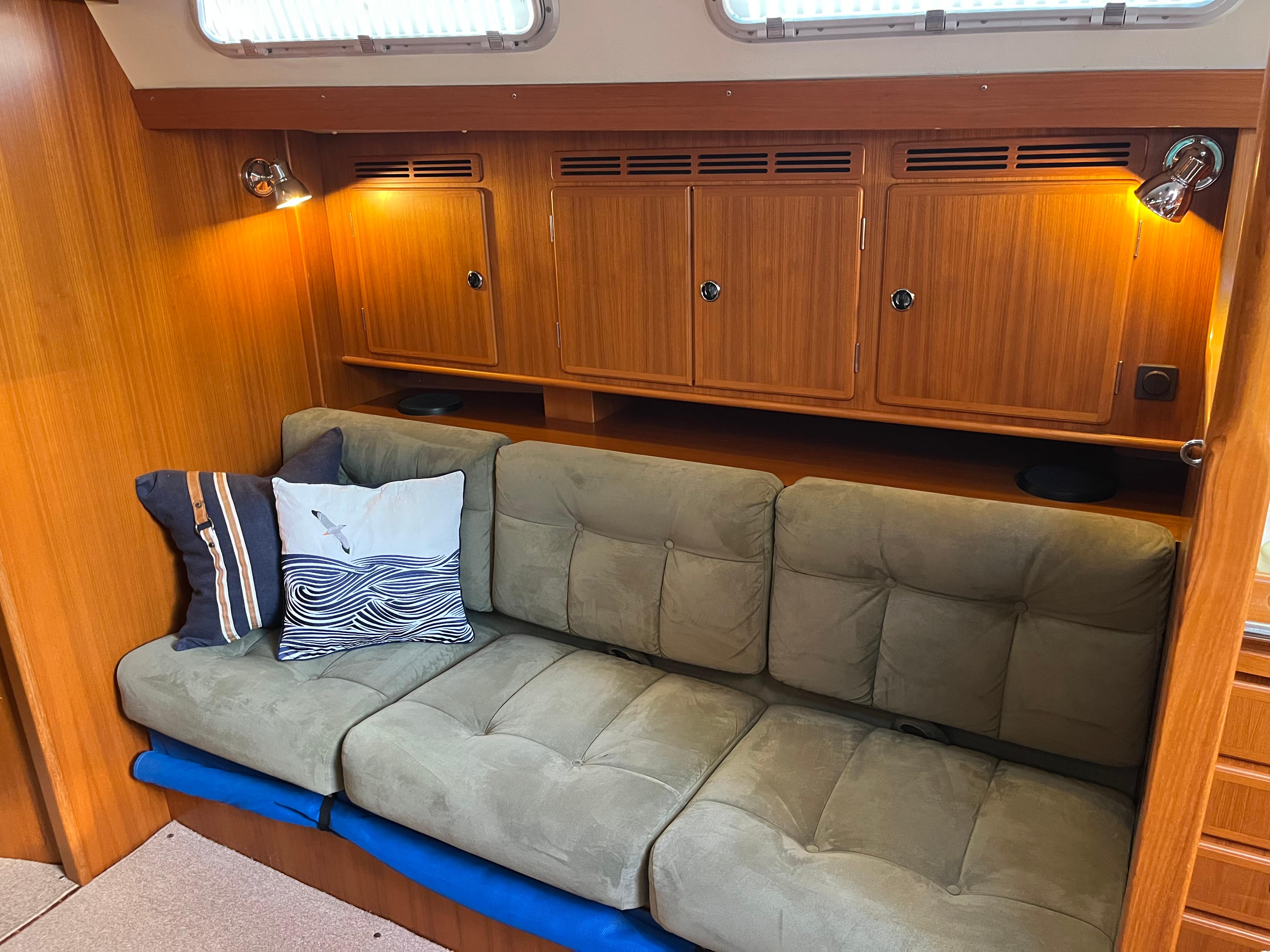 Hallberg-Rassy-46 2003 -FL-US-9723067 | Thumbnail