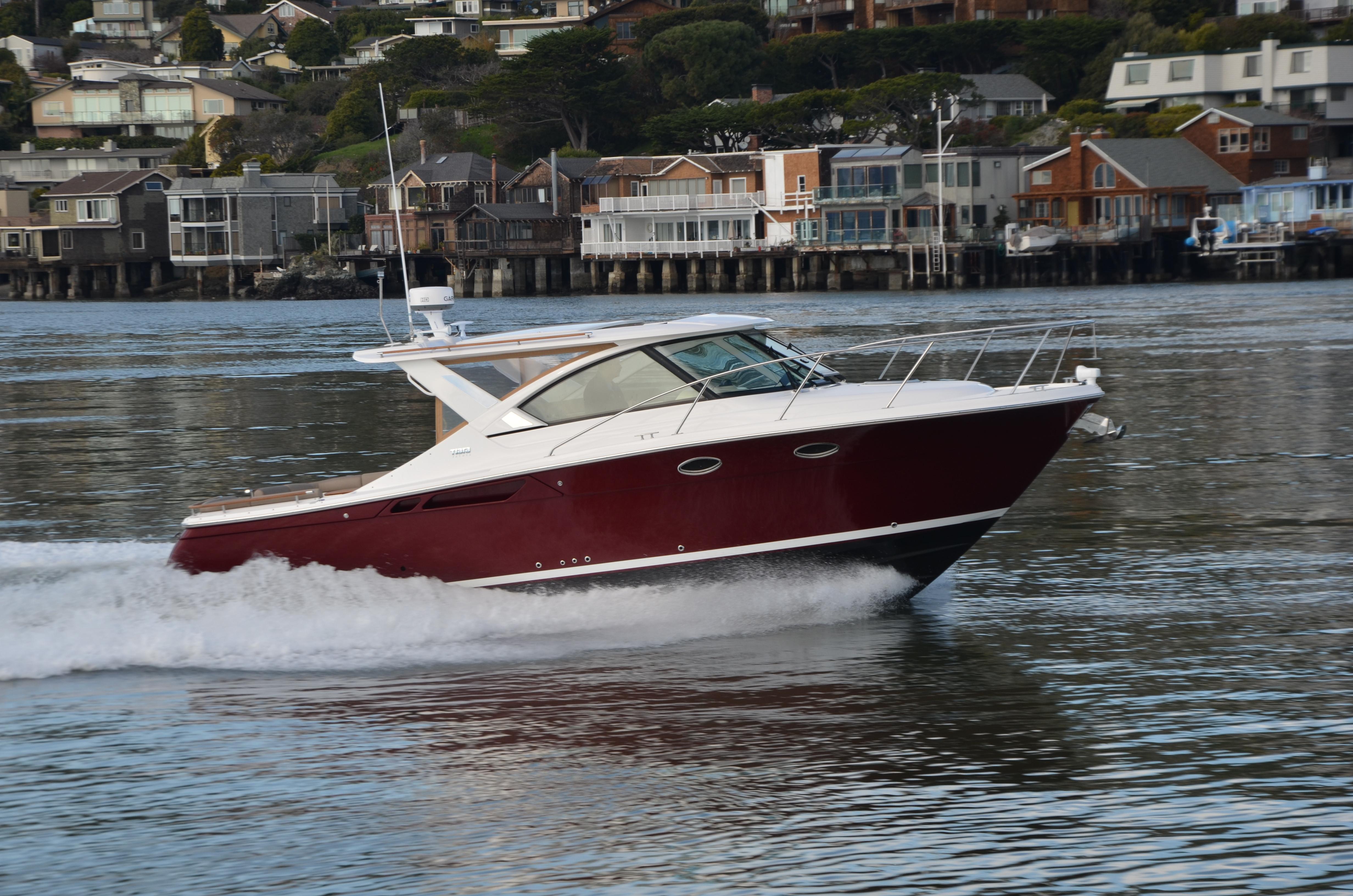 2016 Tiara Yachts 3100 Silver Seas Yachts