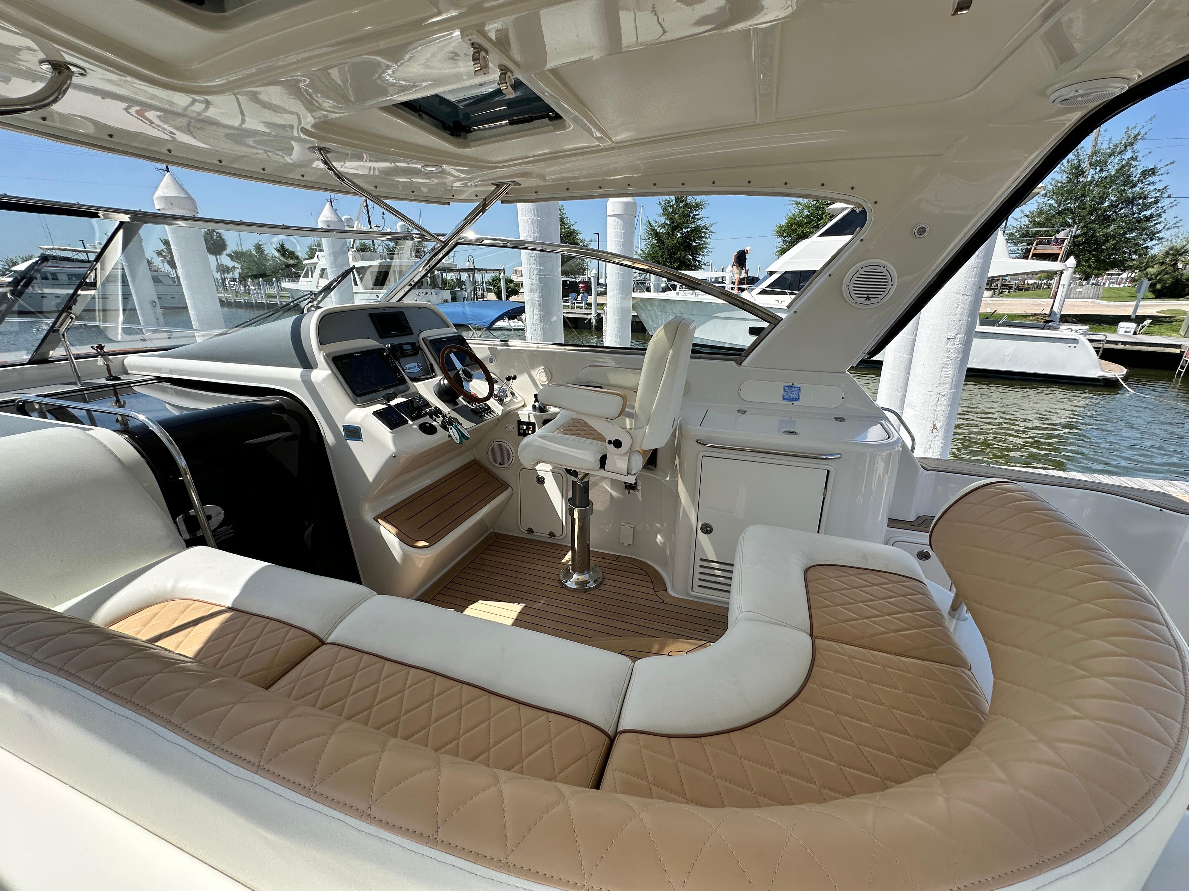 2007-chris-craft-roamer-40-power-9773080-20250508105831221-1_XLARGE