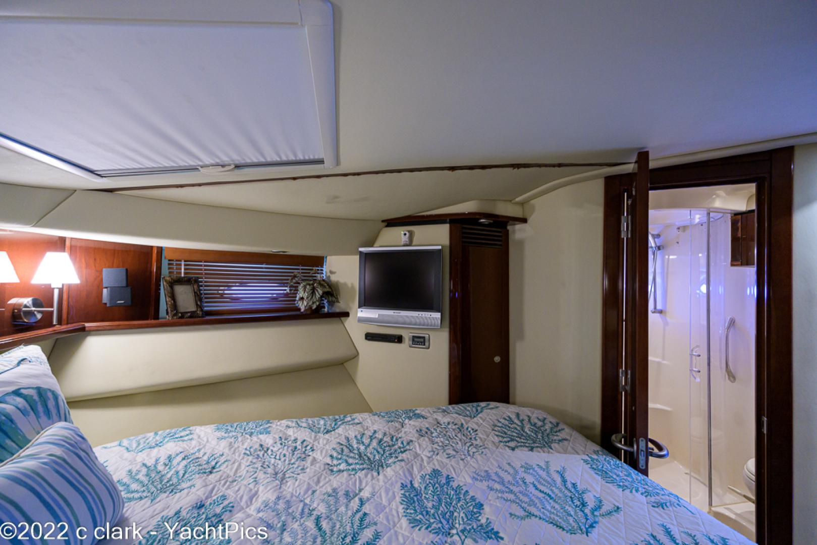 Sea Ray 52 - Stateroom