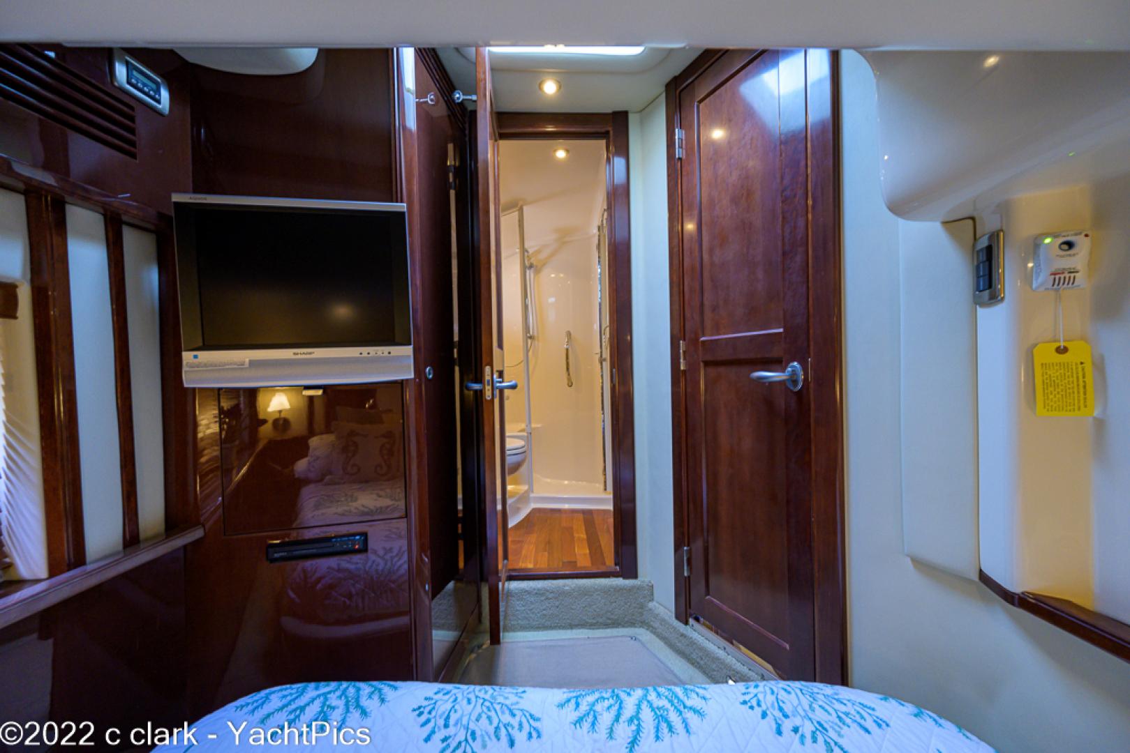 Sea Ray 52 - Stateroom