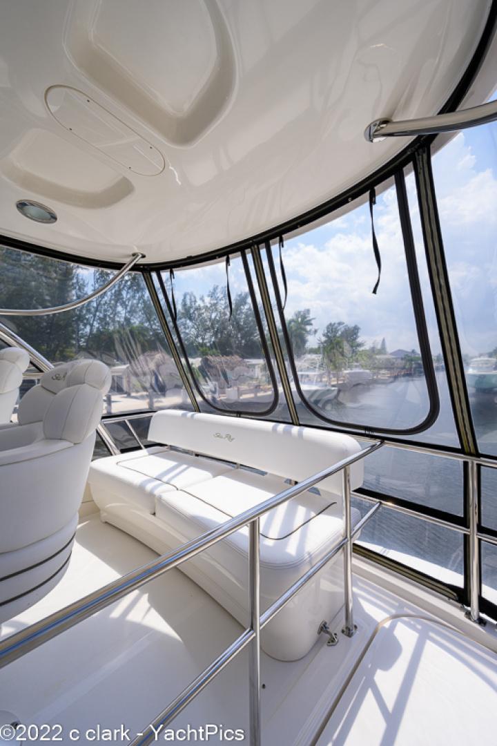 Sea Ray 52 - Aft Bridge Seating