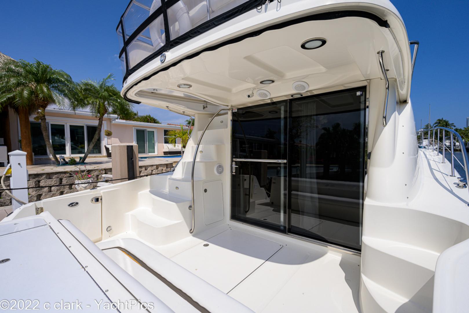 Sea Ray 52 - Cockpit