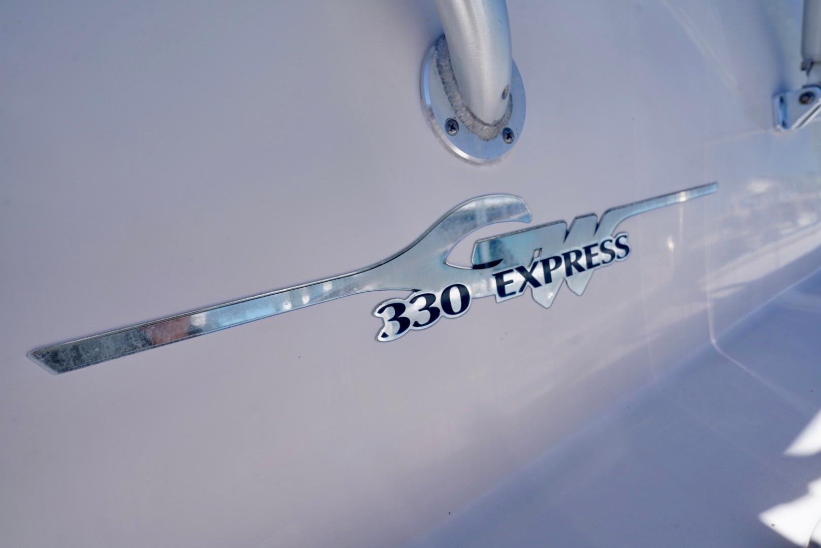 2006 Grady-White 330 Express