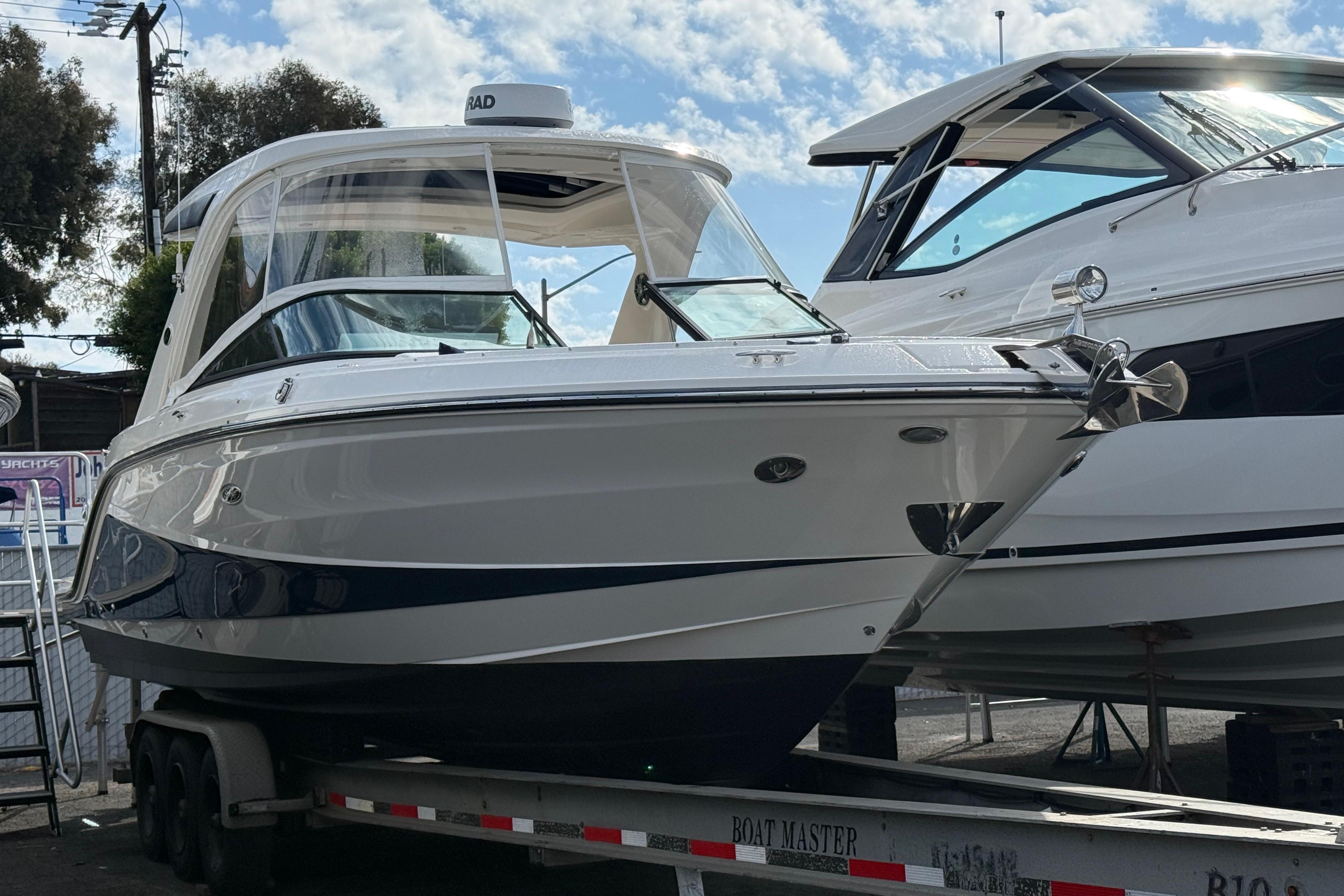 2021 Sea Ray SLX 310 Outboard #TTMB2019B inventory image at Sun Country Marine Group, Newport Beach