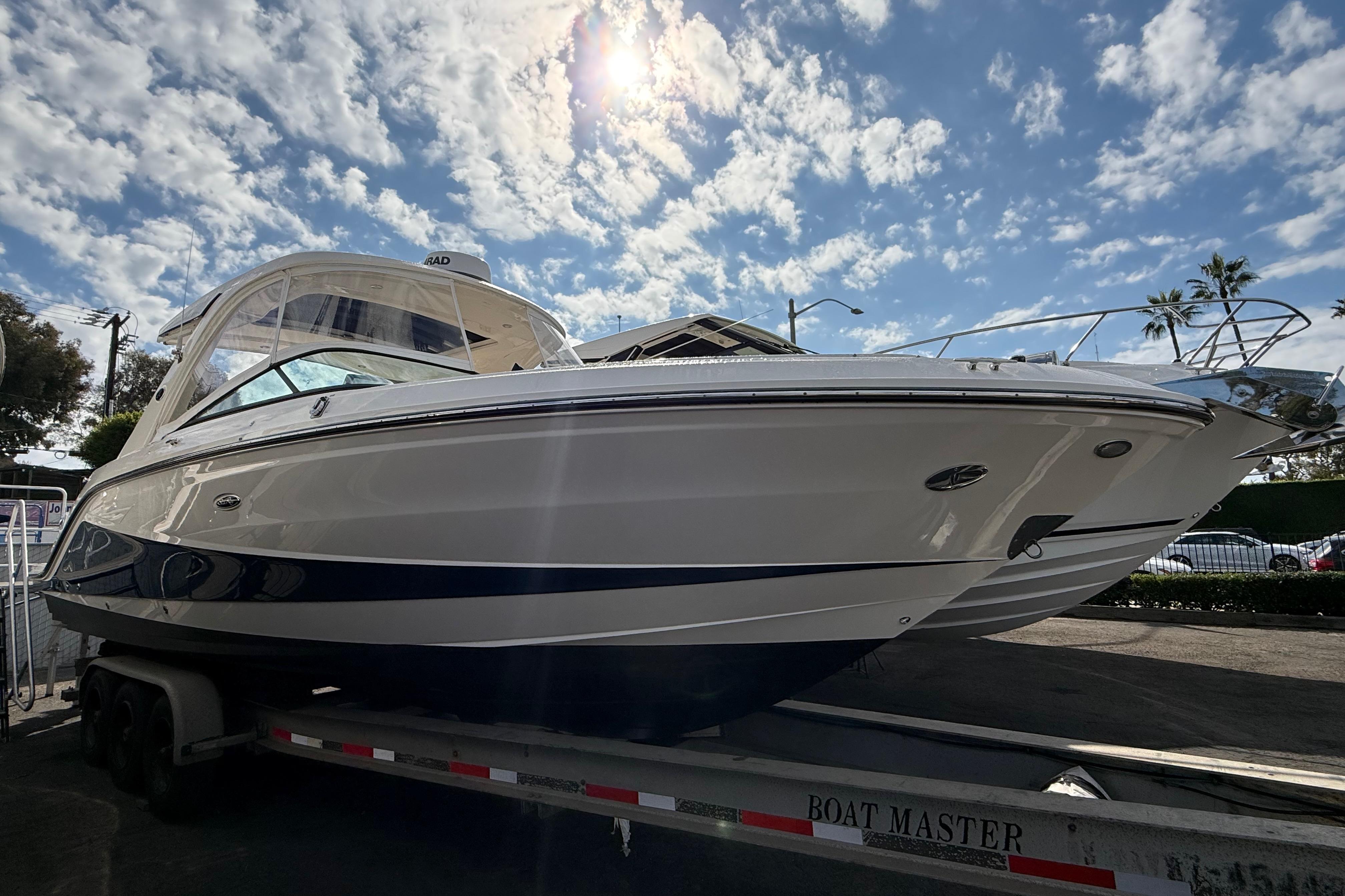 2021 Sea Ray SLX 310 Outboard #TTMB2019B inventory image at Sun Country Marine Group, Newport Beach