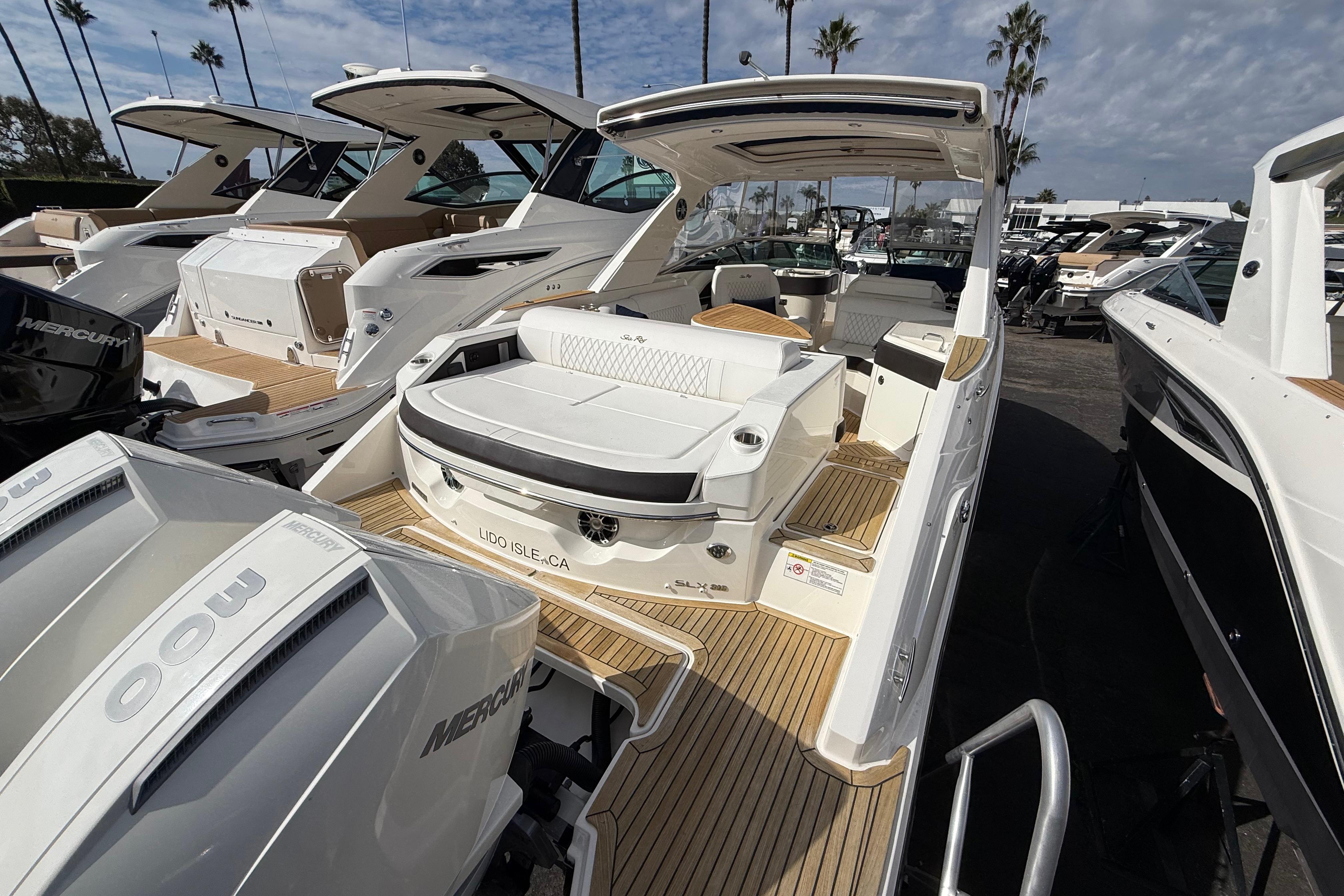 2021 Sea Ray SLX 310 Outboard #TTMB2019B inventory image at Sun Country Marine Group, Newport Beach