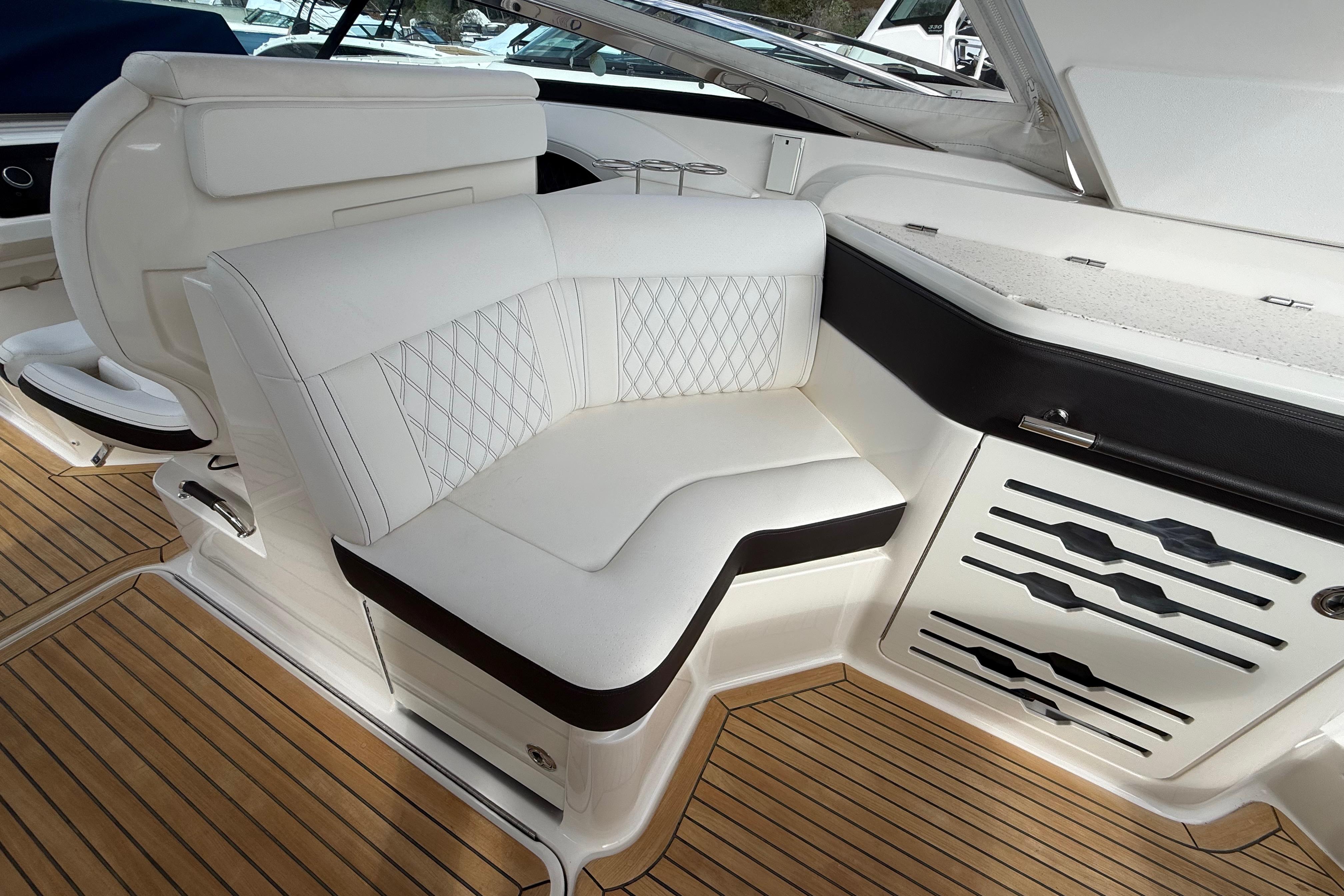 2021 Sea Ray SLX 310 Outboard #TTMB2019B inventory image at Sun Country Marine Group, Newport Beach