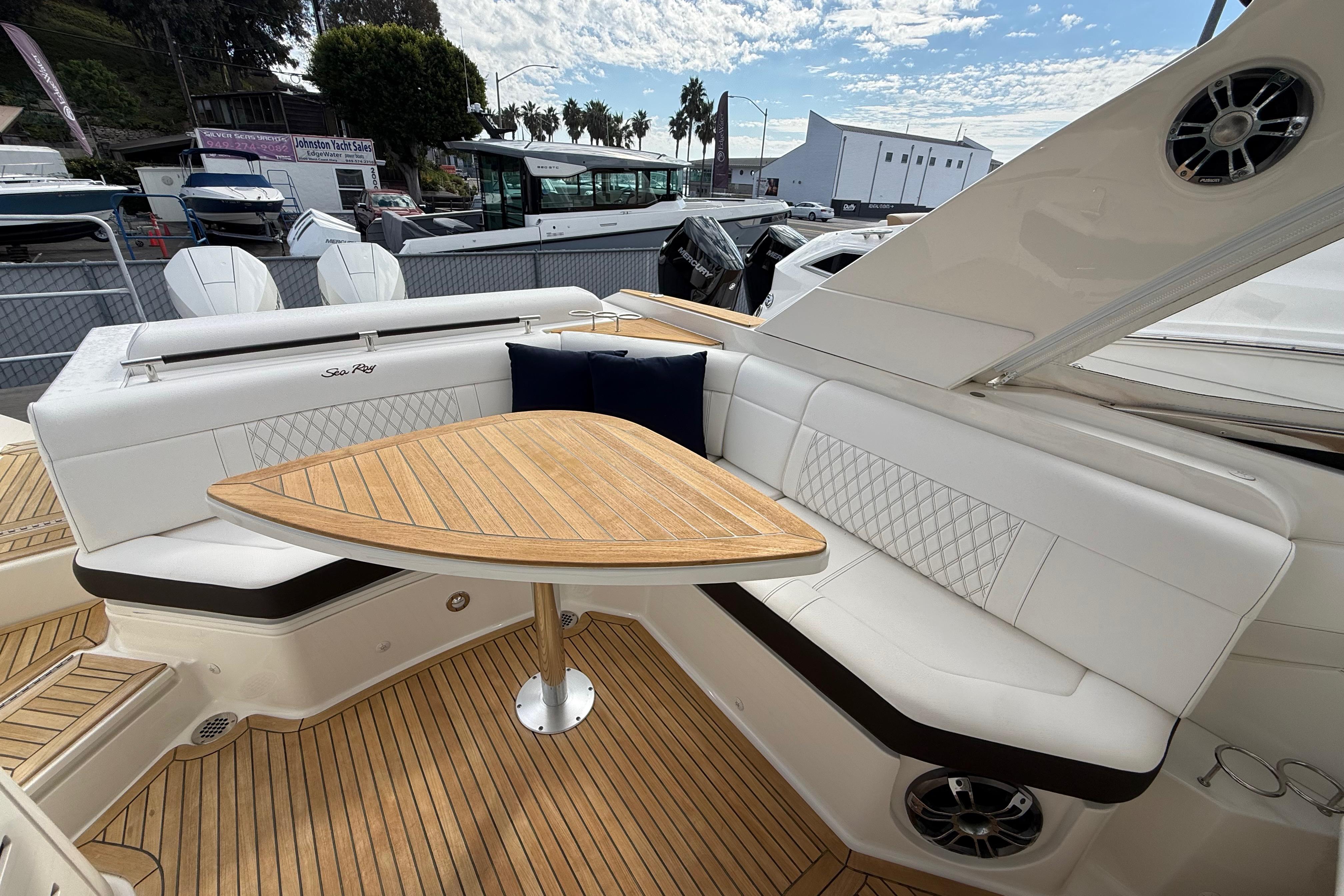 2021 Sea Ray SLX 310 Outboard #TTMB2019B inventory image at Sun Country Marine Group, Newport Beach