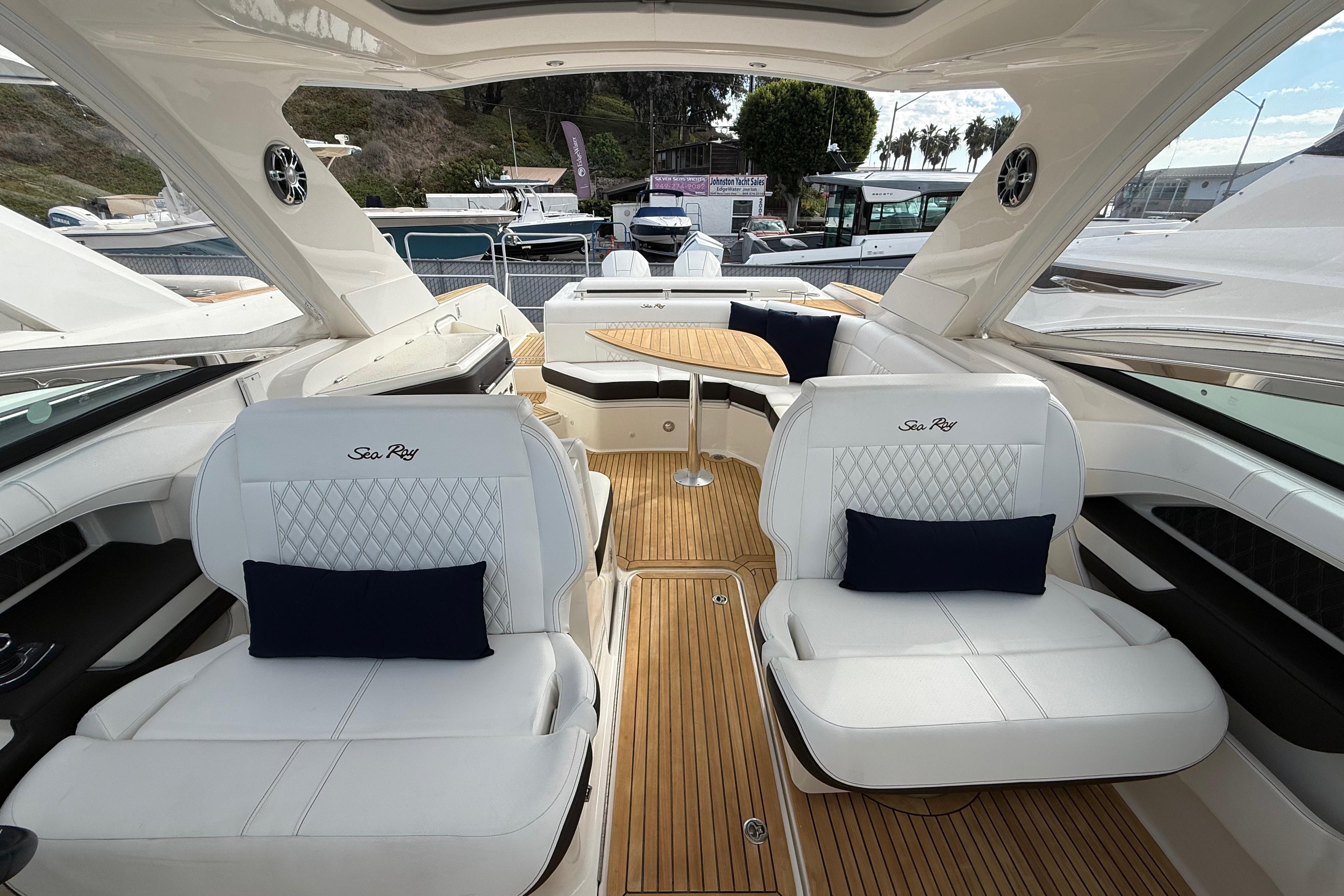 2021 Sea Ray SLX 310 Outboard #TTMB2019B inventory image at Sun Country Marine Group, Newport Beach
