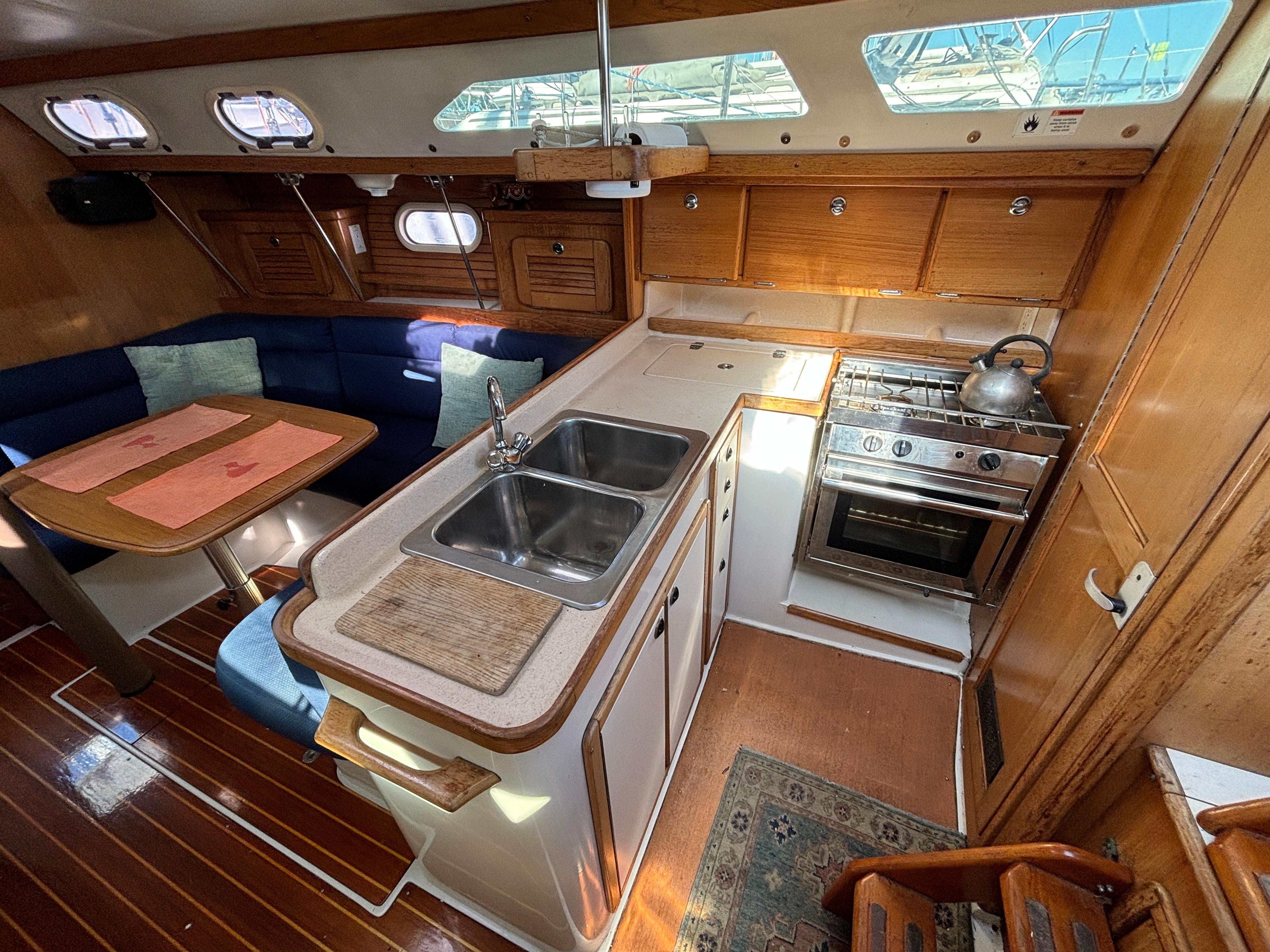 Newport RI Yacht Brokerage