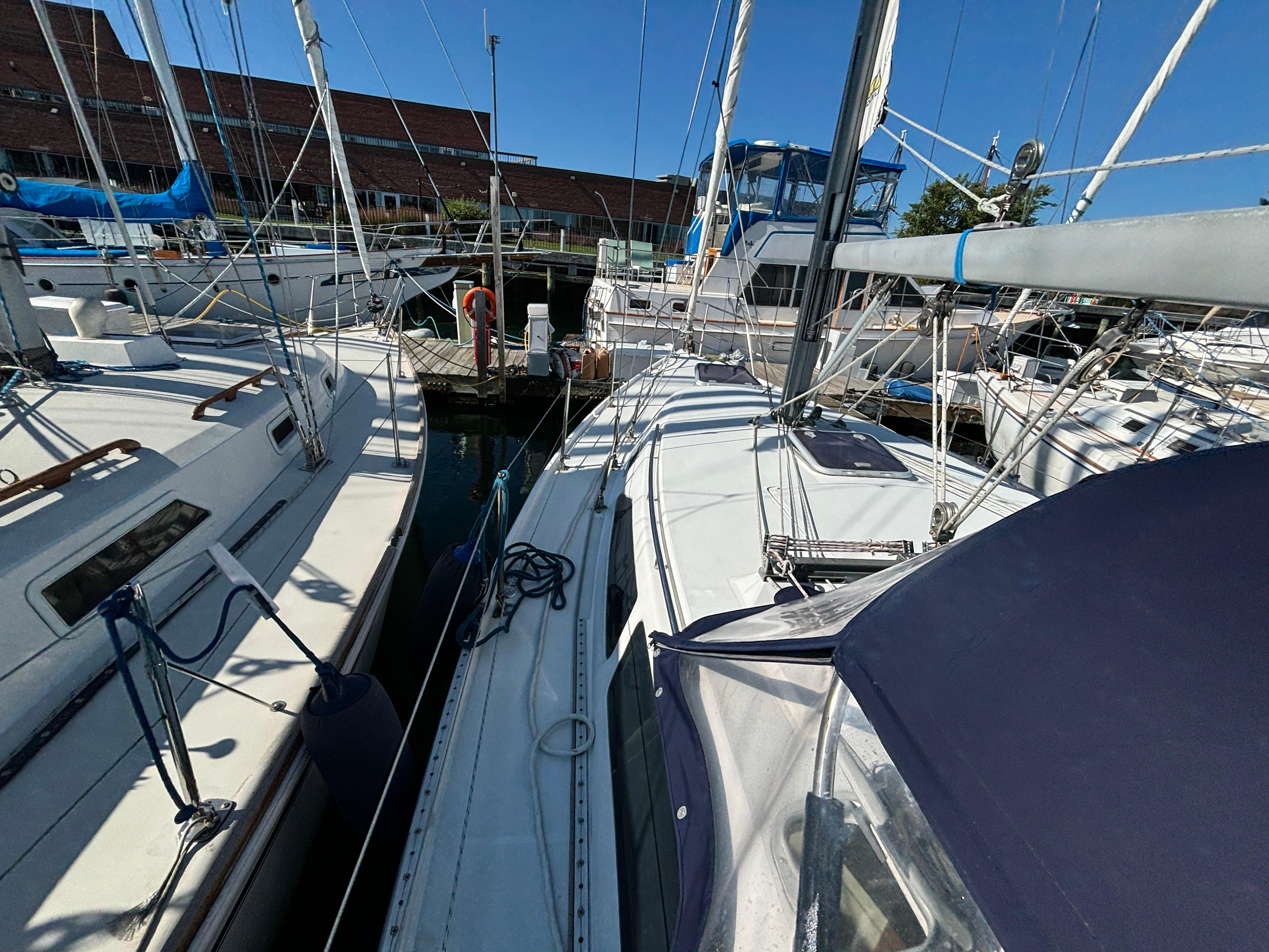 Newport RI Yacht Brokerage