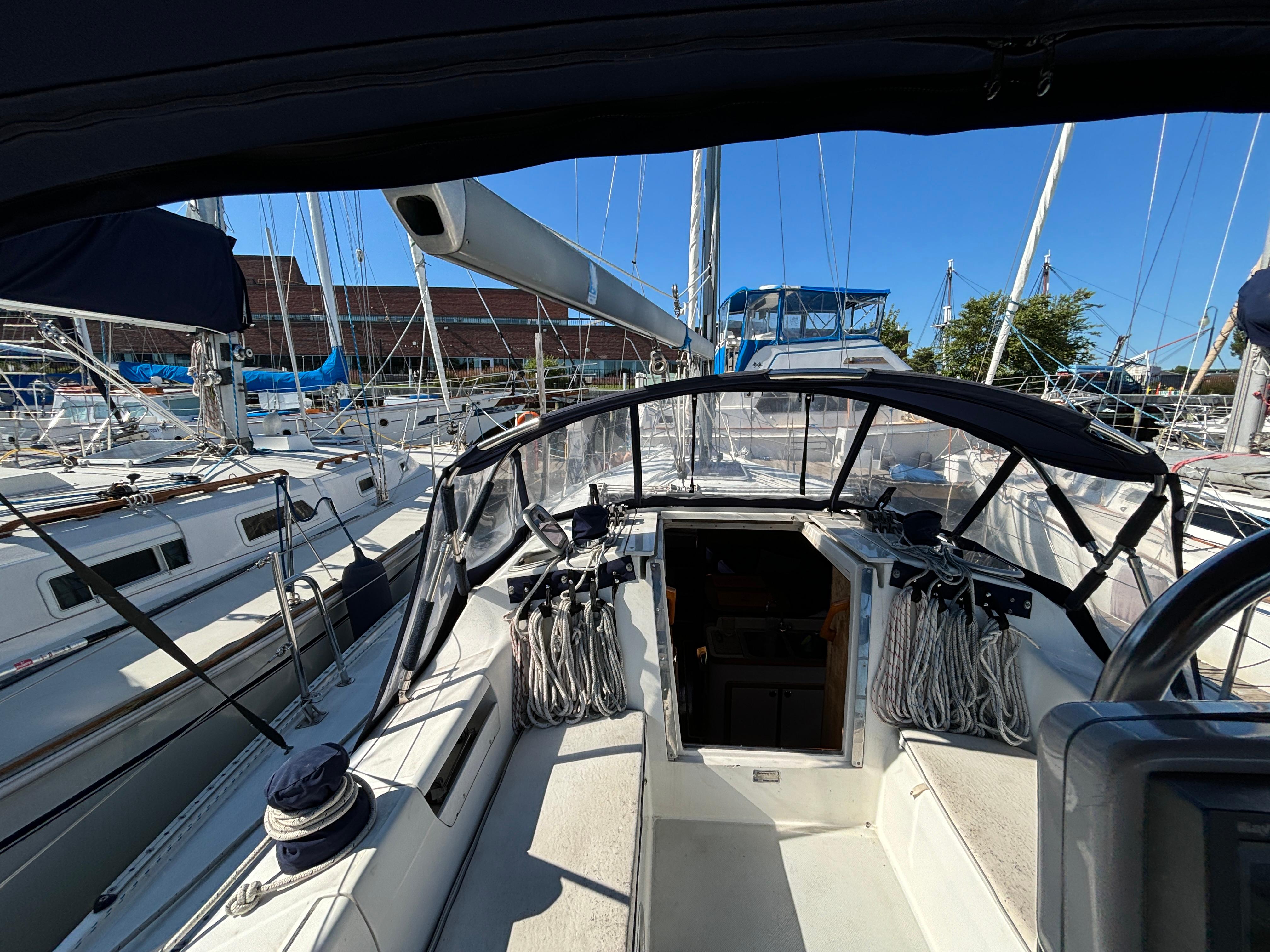 Newport RI Yacht Brokerage