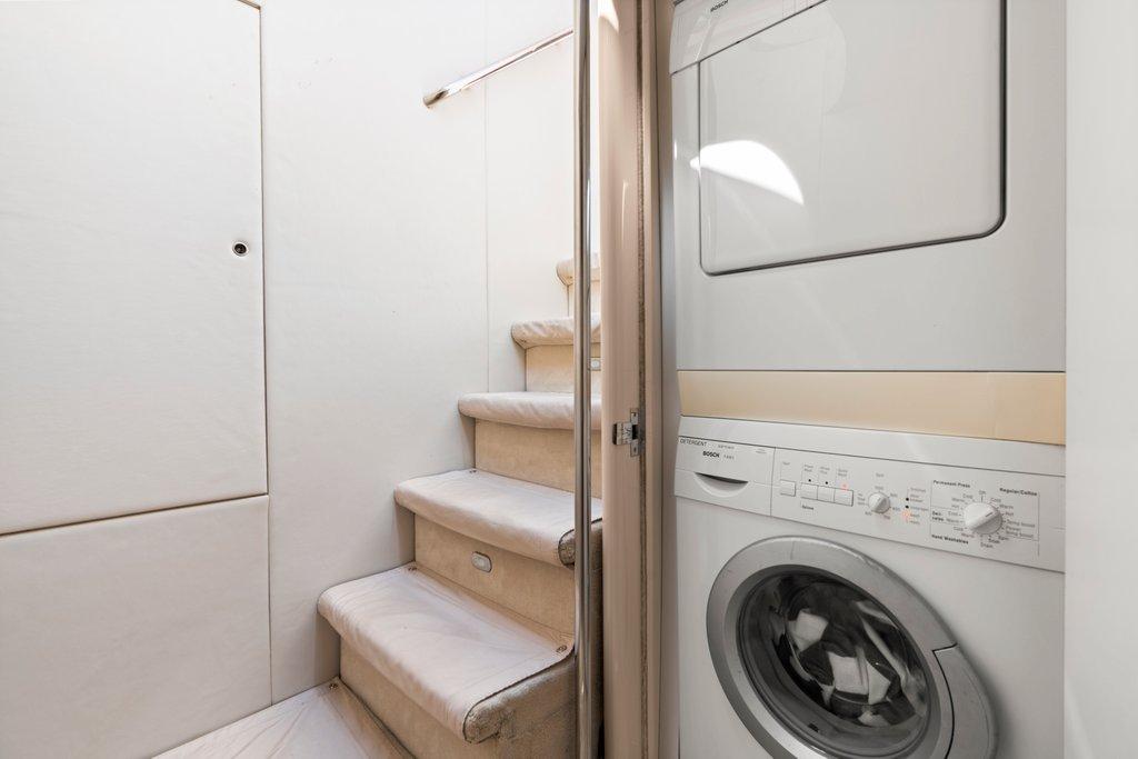 Lazzara 80 Fomo2 - Stacked Washer and Dryer