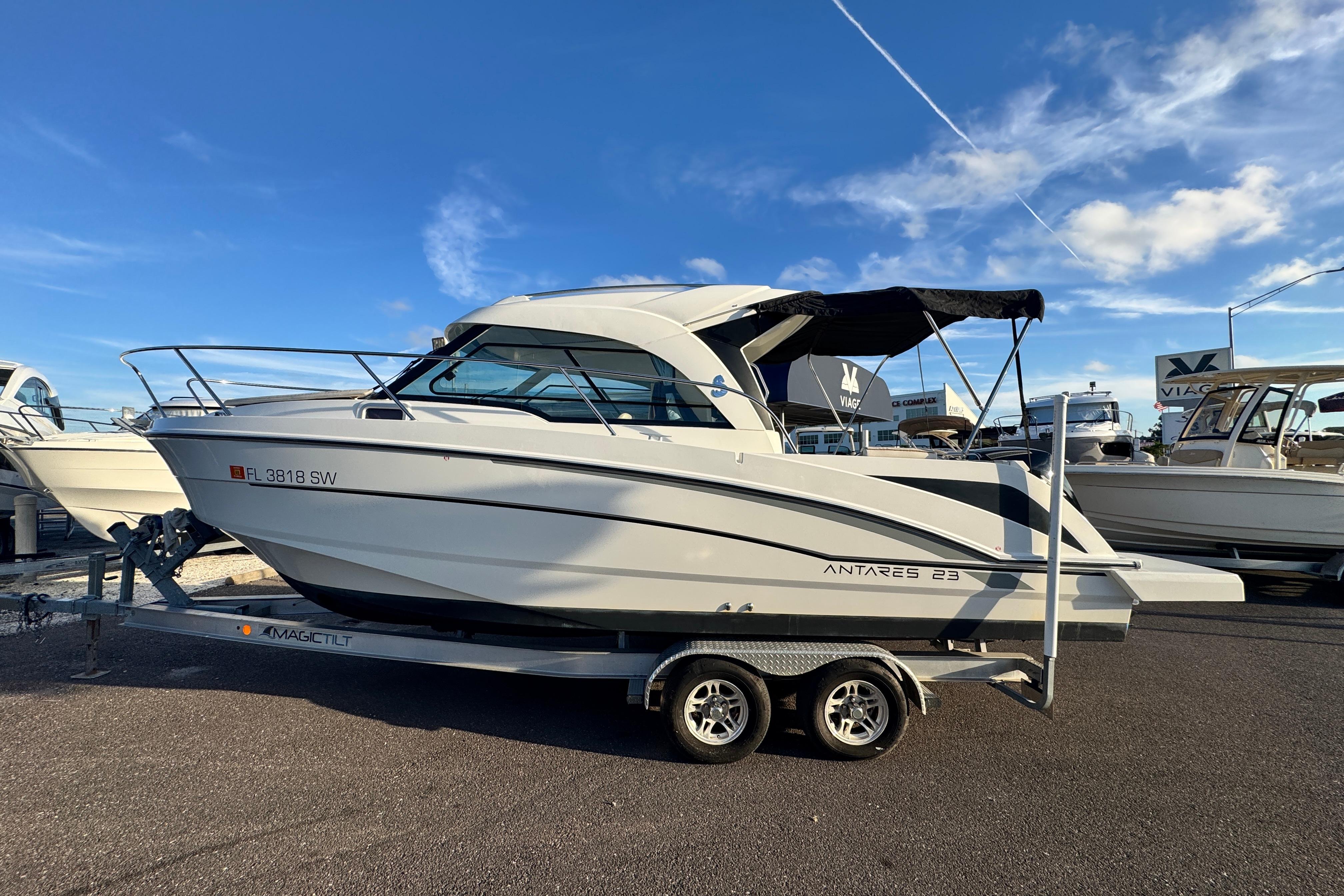 2020 Beneteau Antares 23