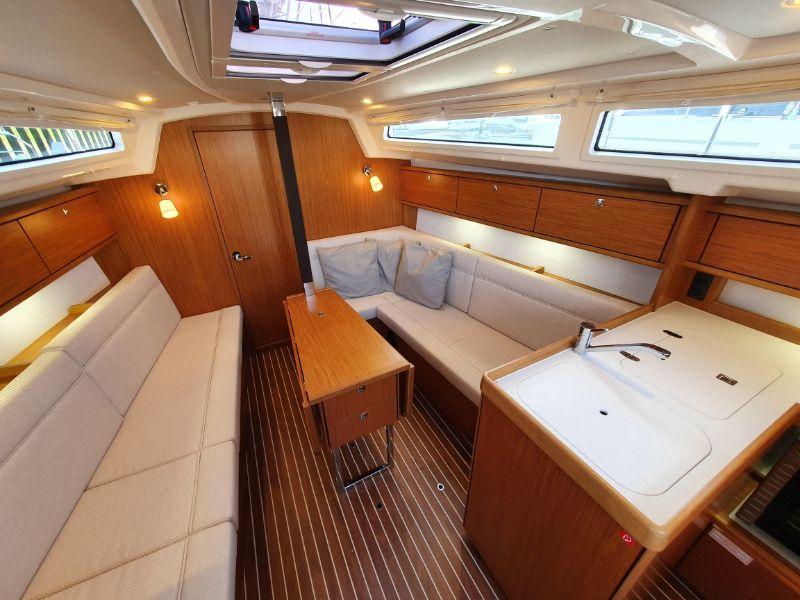 Bavaria Cruiser 34