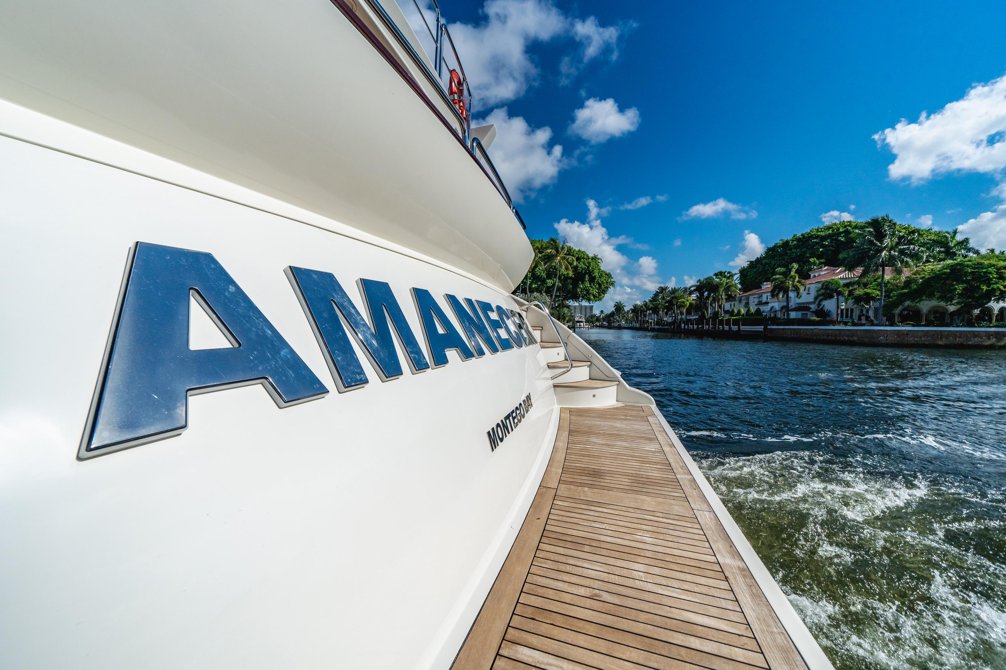 Amanecer Yacht Photos Pics 