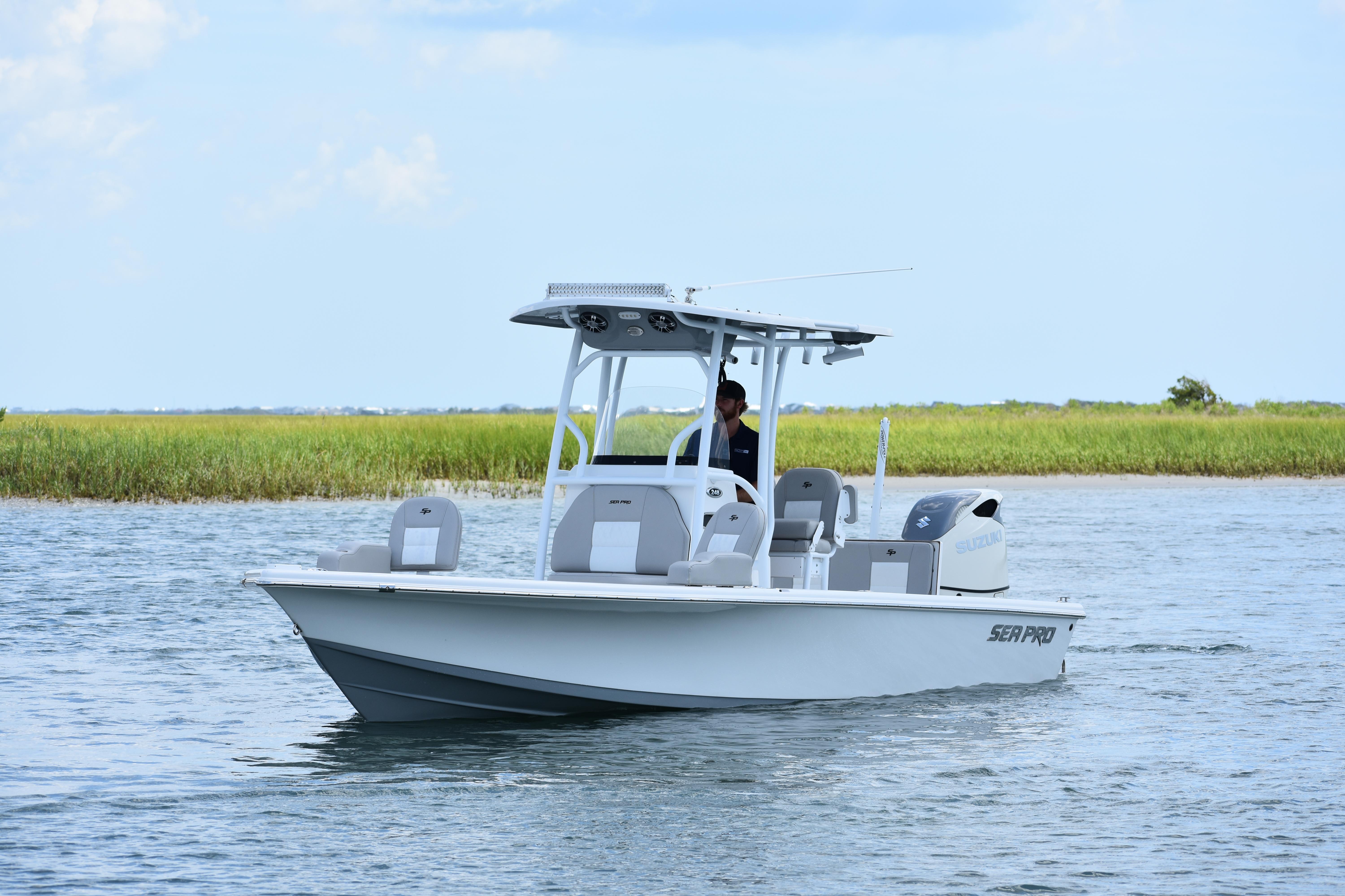 2019 Sea Pro 248 Bay | Yachts360