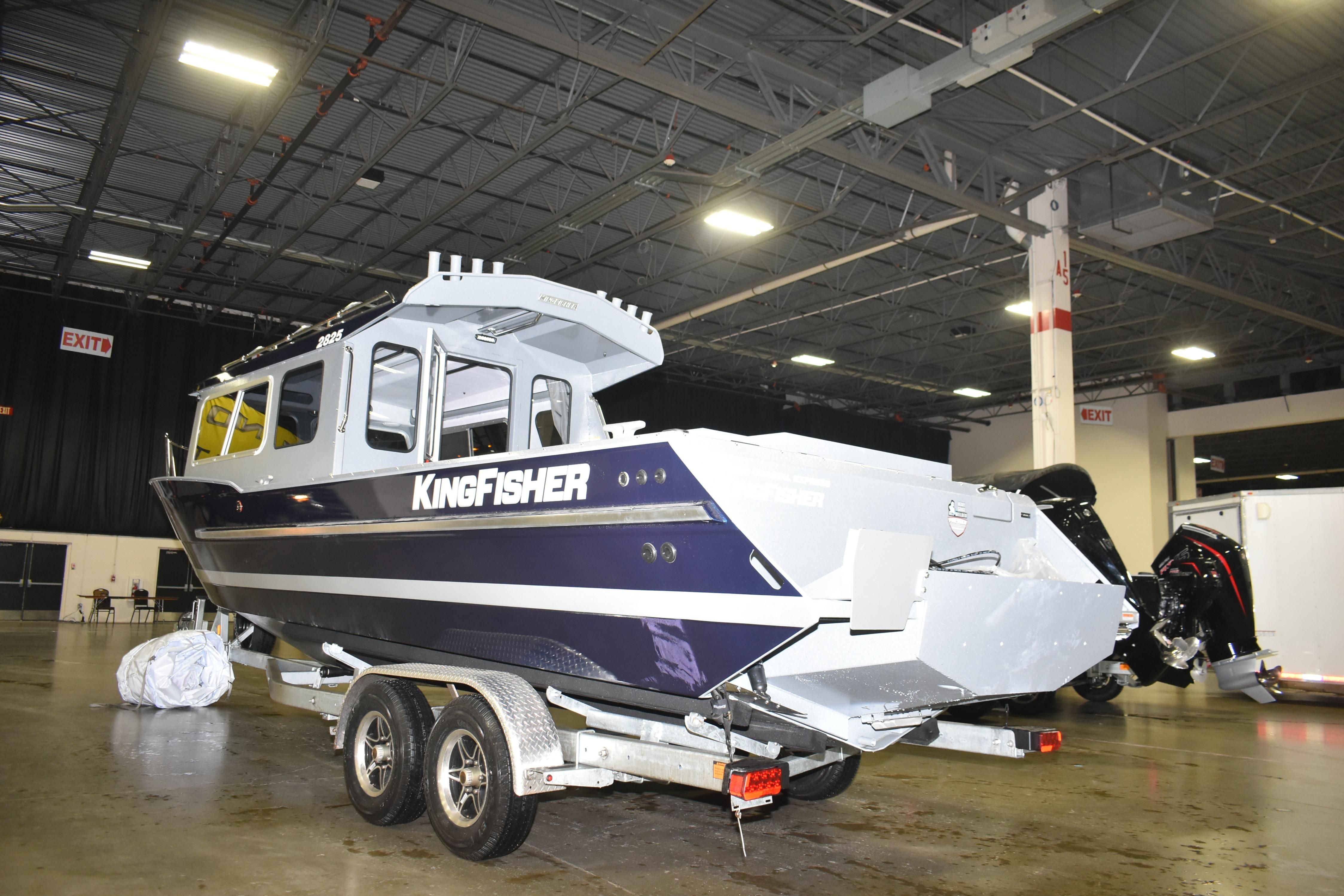 2026 KingFisher 2825 Coastal Express Gallery