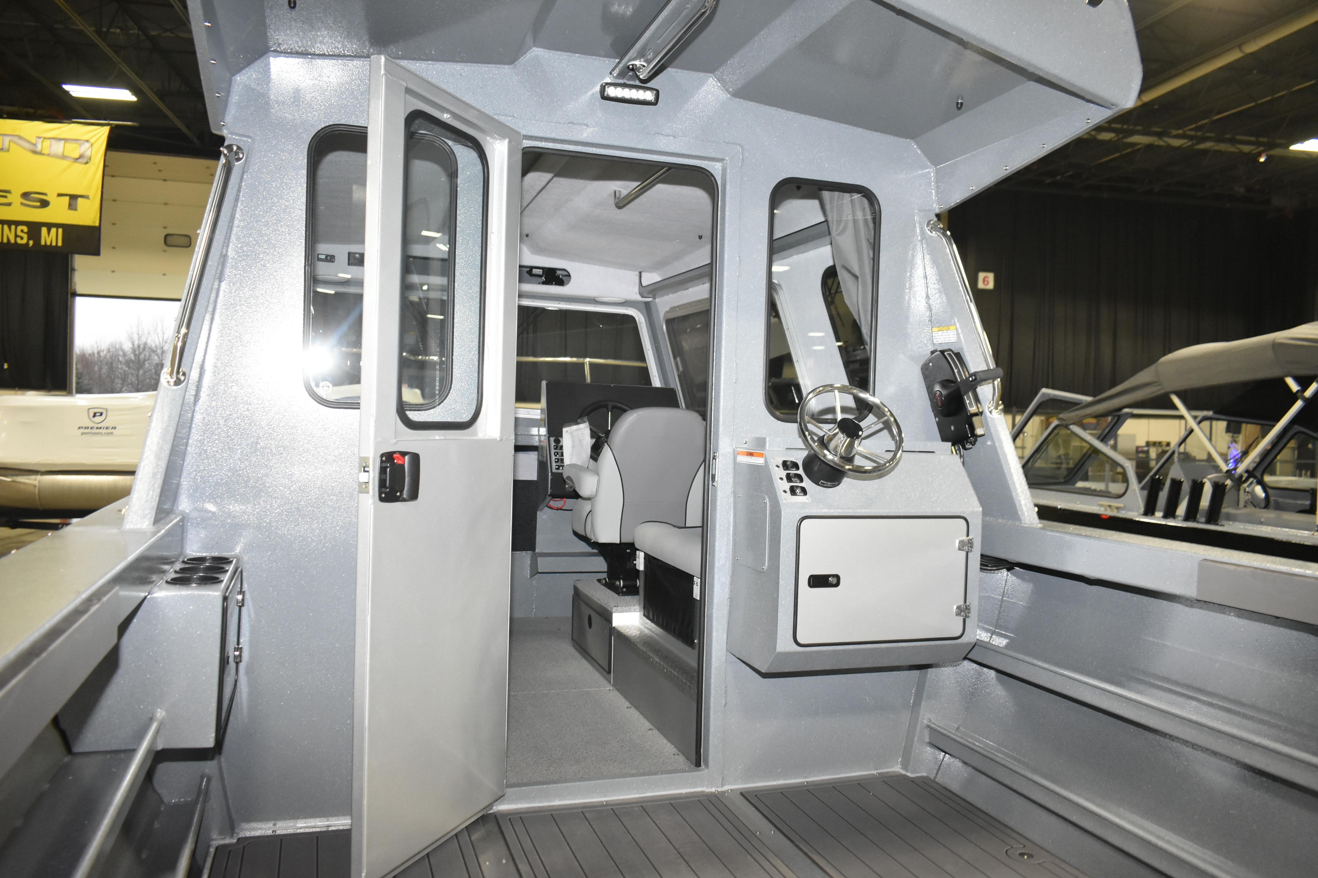 2026 KingFisher 2825 Coastal Express Gallery