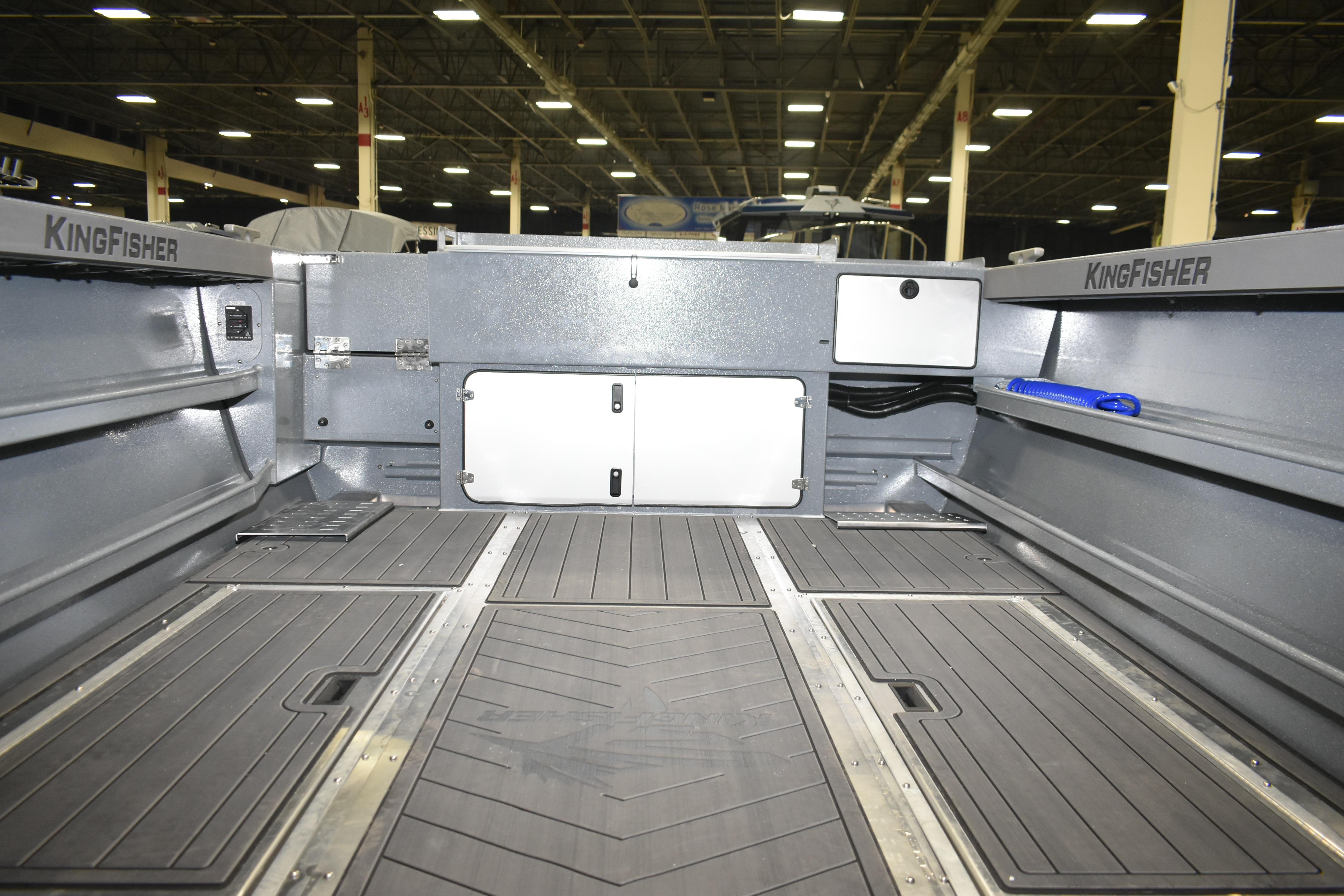 2026 KingFisher 2825 Coastal Express Gallery