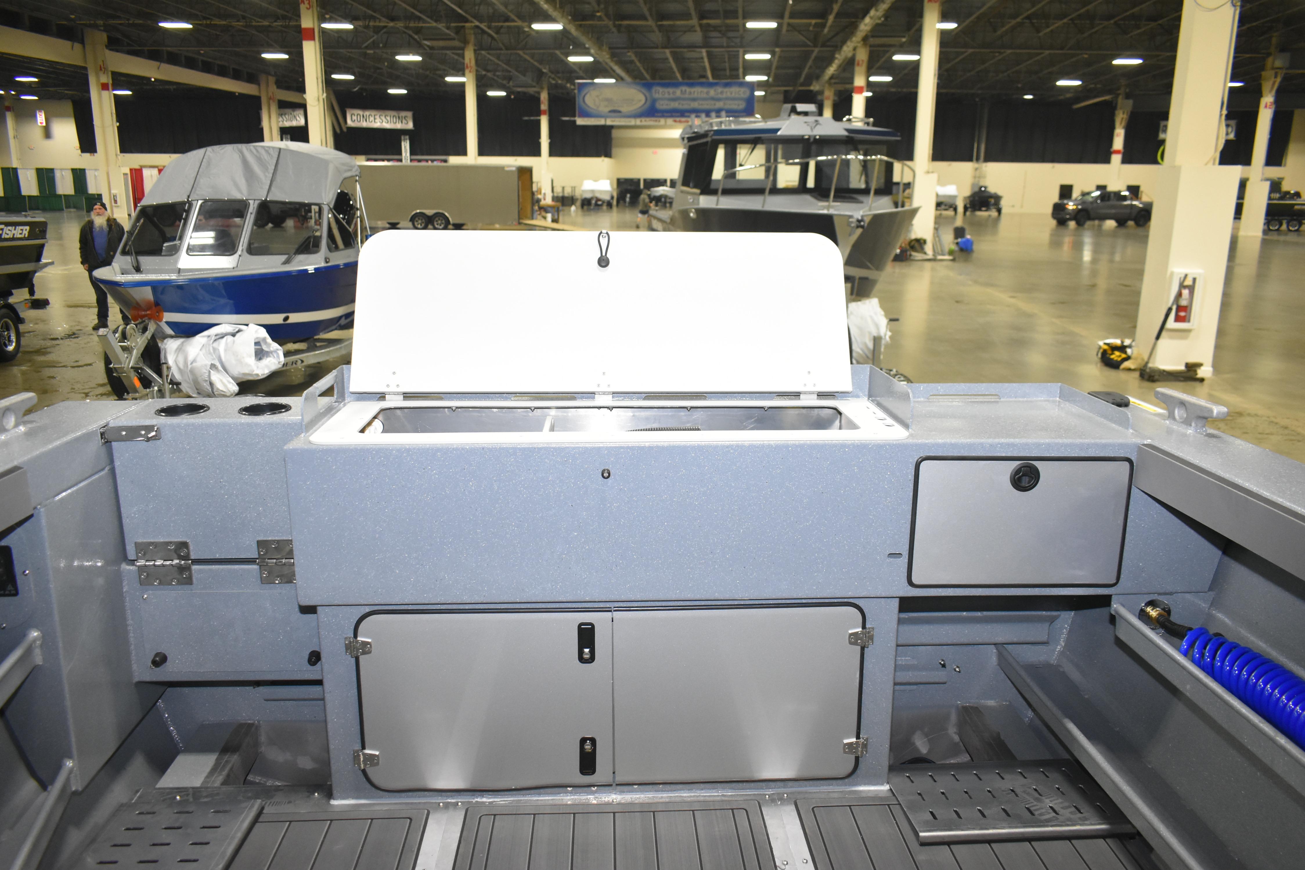 2026 KingFisher 2825 Coastal Express Gallery