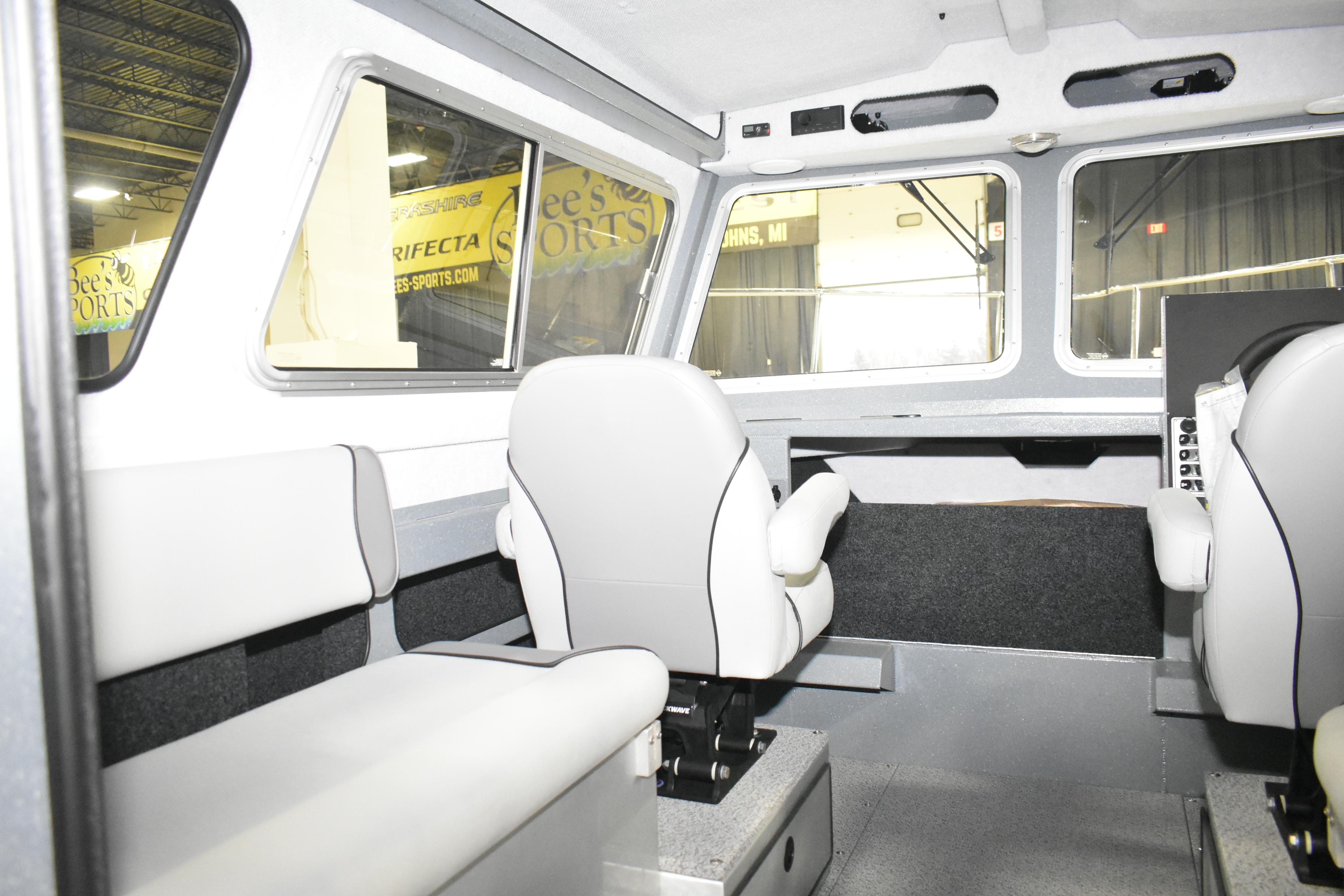 2026 KingFisher 2825 Coastal Express Gallery