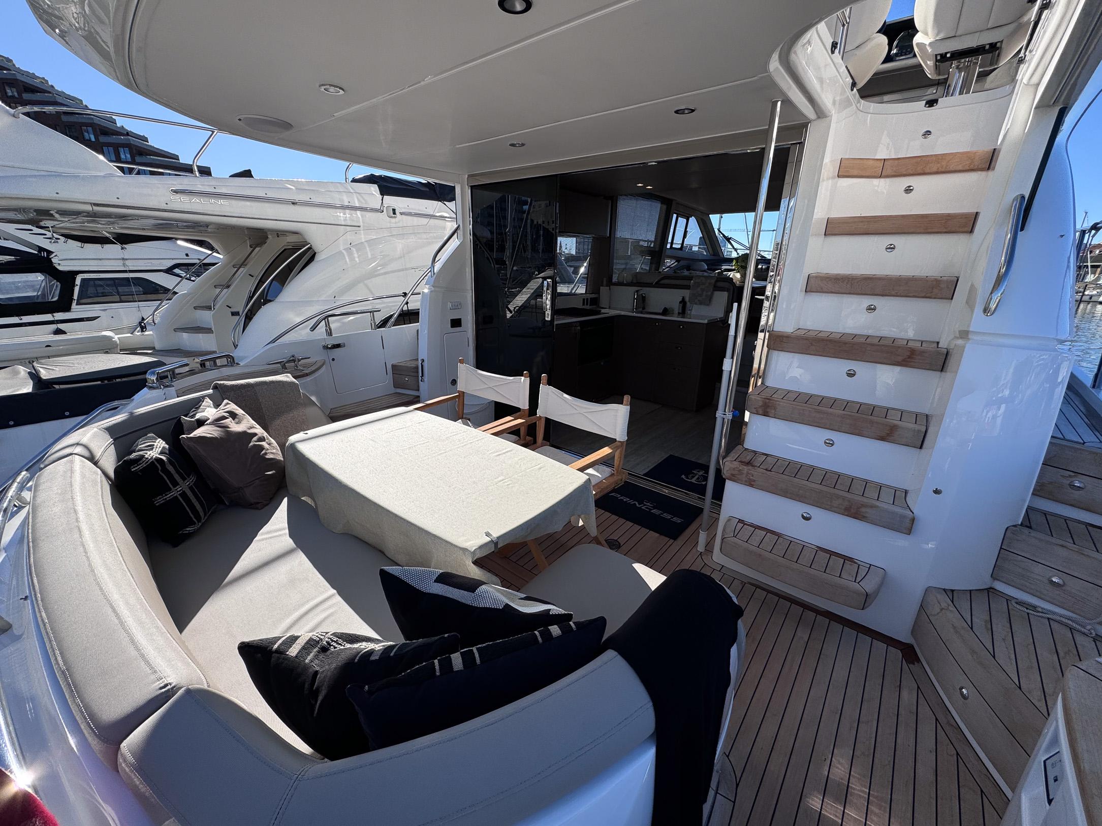 F50168 Yacht Photos Pics 