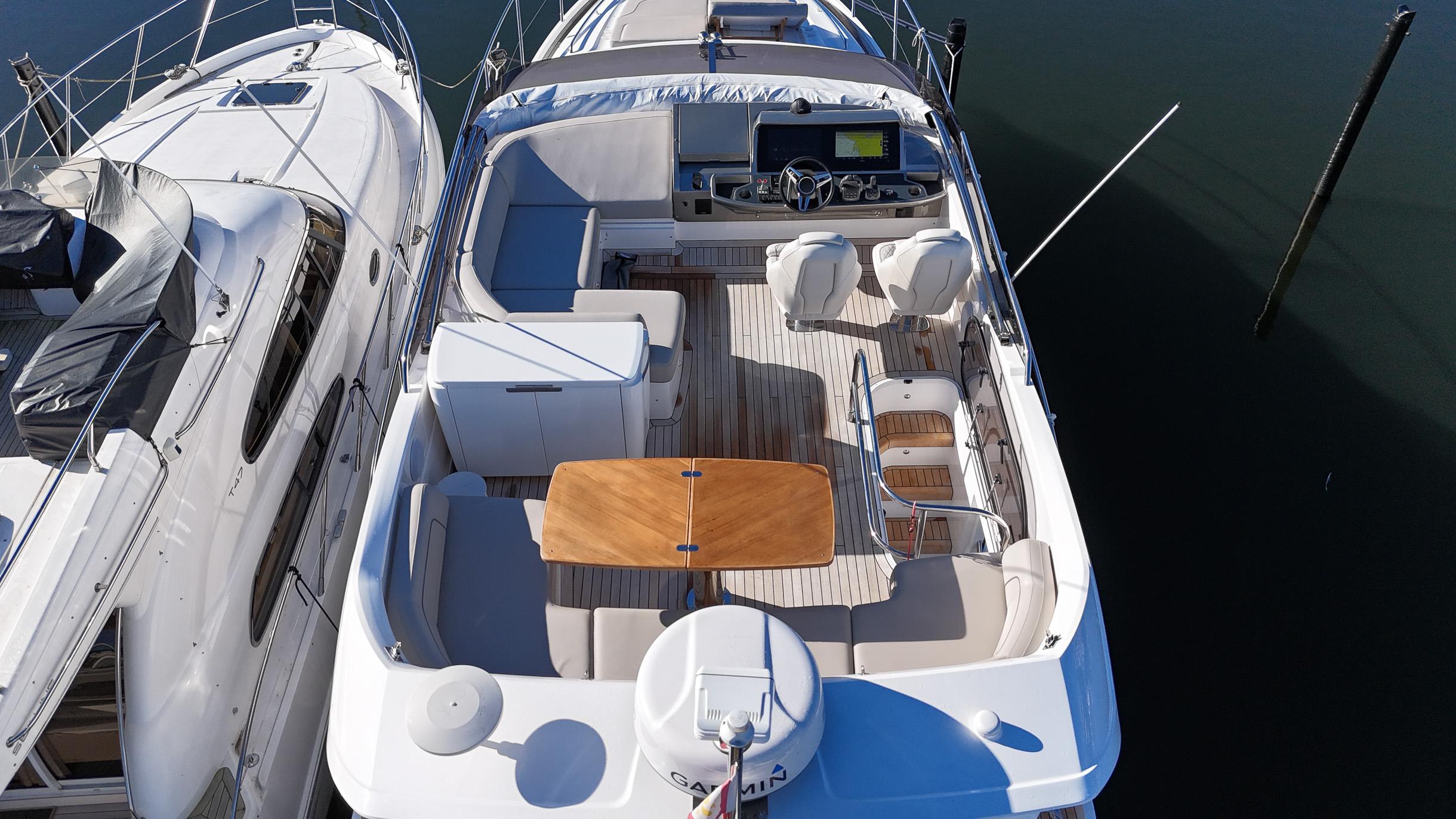 F50168 Yacht Photos Pics 