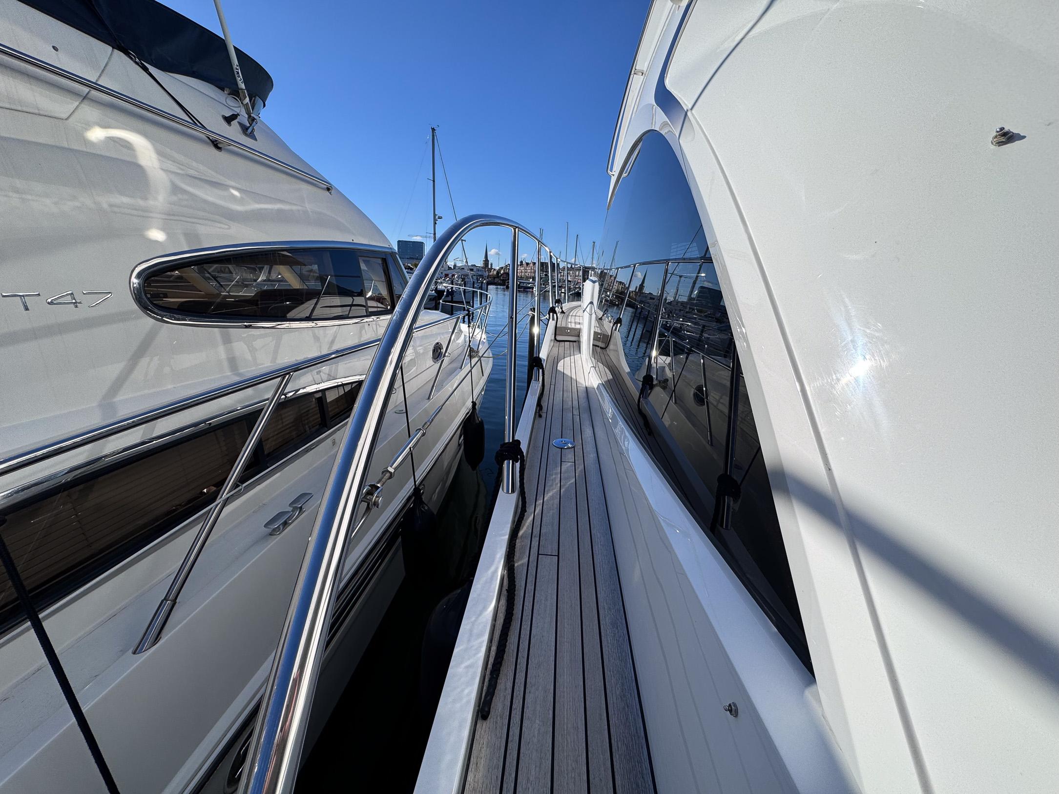 F50168 Yacht Photos Pics 