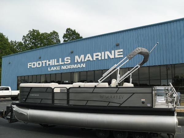 2021 Godfrey Pontoon boat for sale, model of the boat is SW 2286 SFL GTP 27 in. & Image # 1 of 30