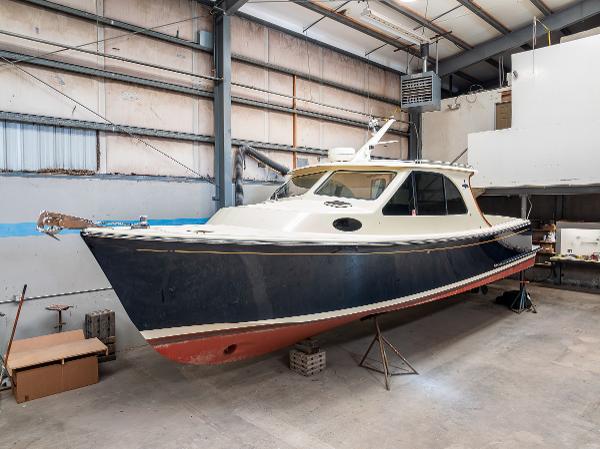 Photo of 2006 Palm Beach Motor Yachts 32'