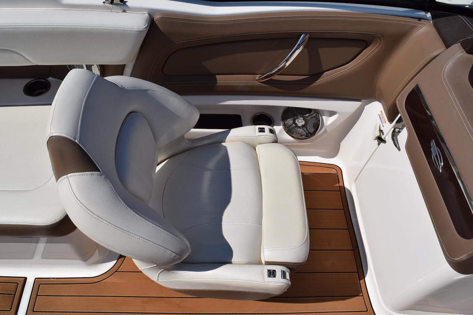 NY 10034 JS Knot 10 Yacht Sales