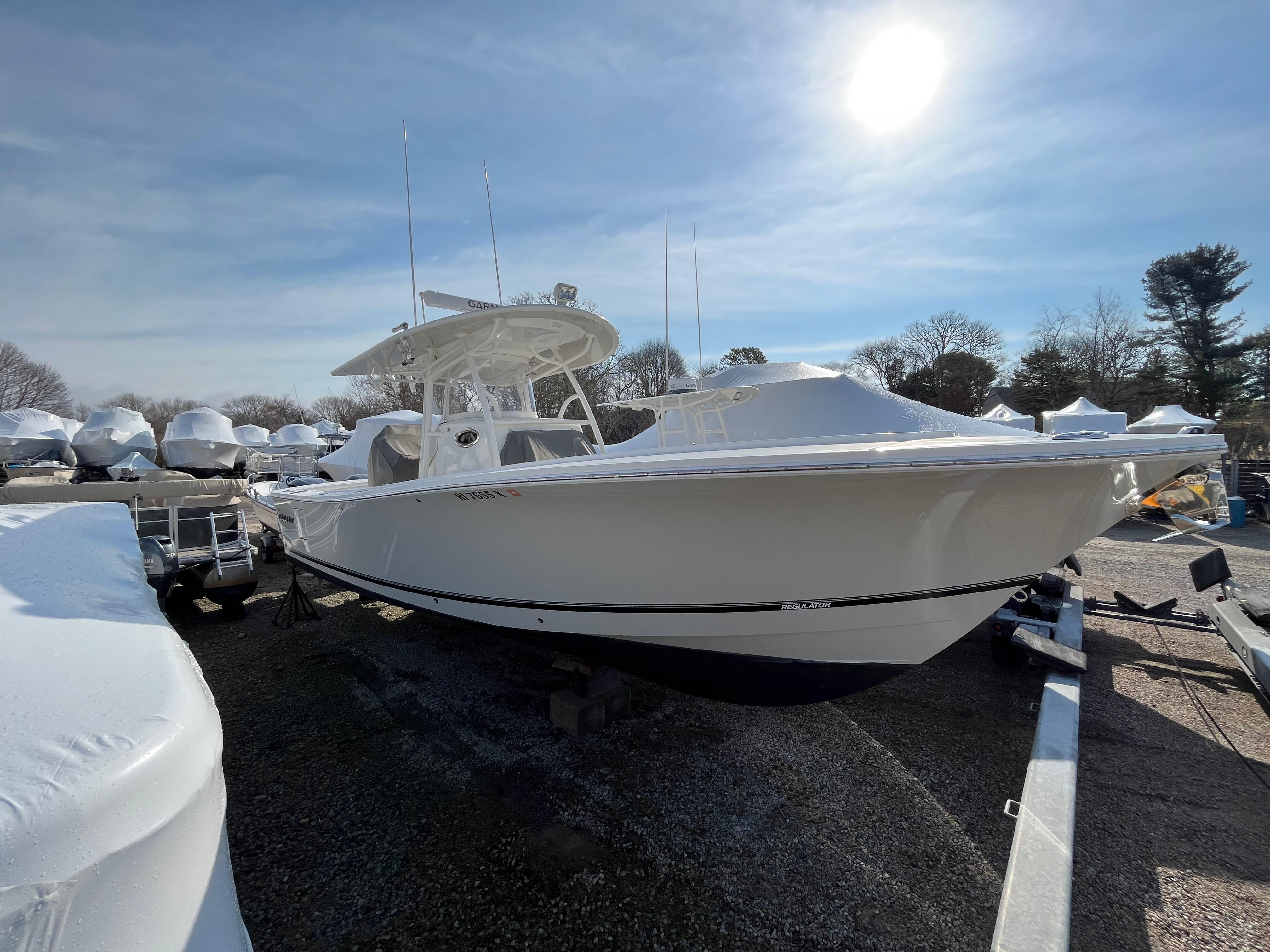 2018 Regulator 31 Photo