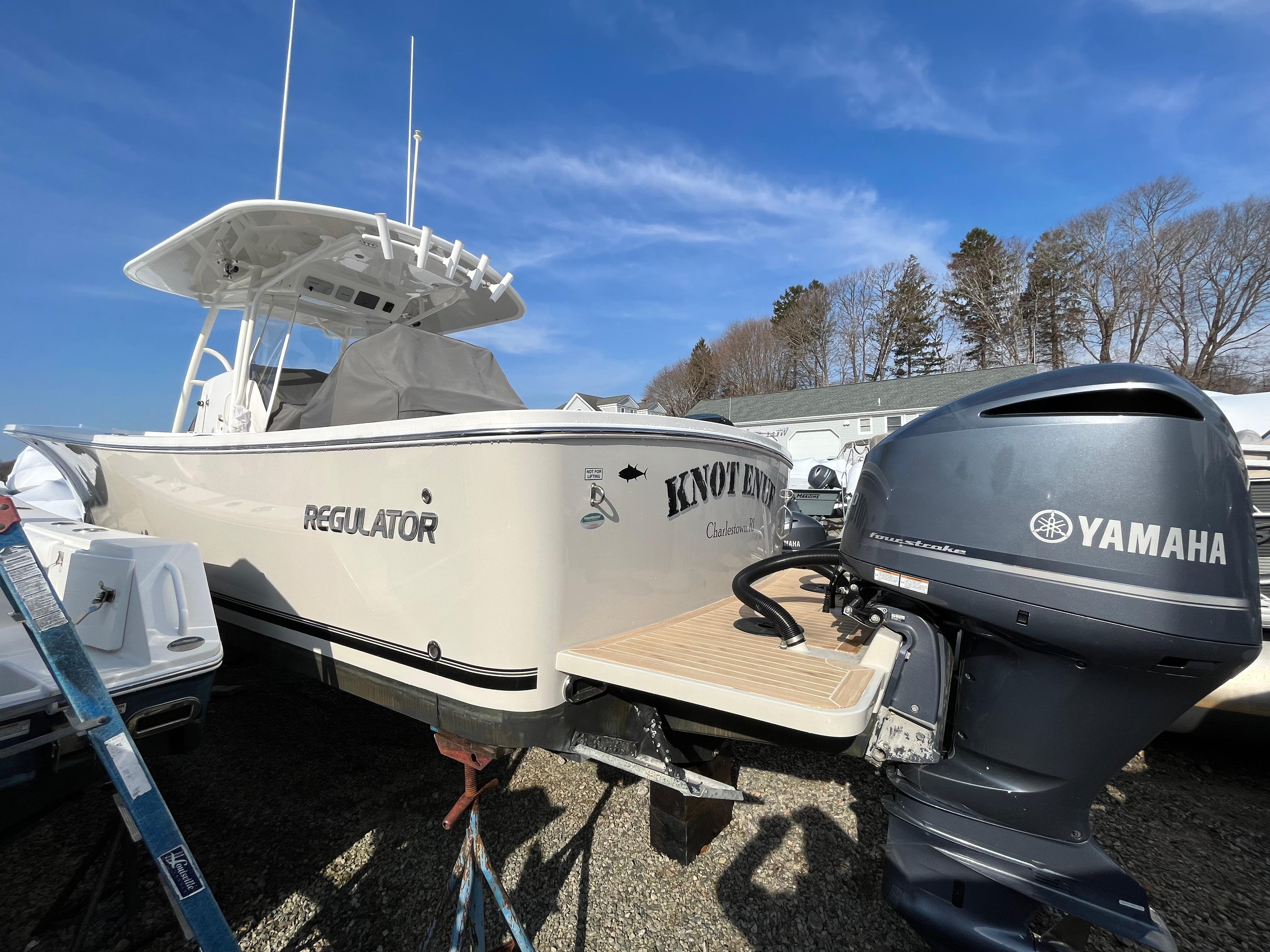 2018 Regulator 31 Photo