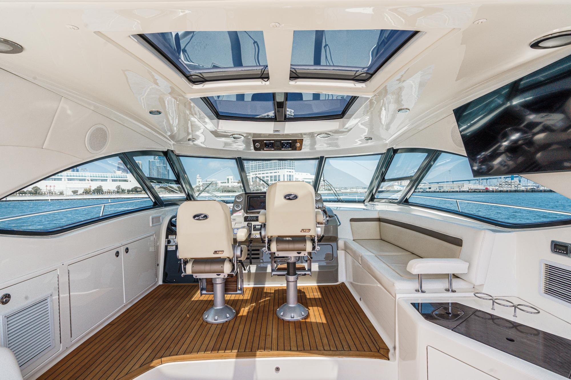2014 Sea Ray 540 Sundancer #TBMC1870LLC inventory image at Sun Country Yachts, San Diego Marriott Marquis 2014 Sea Ray 540 Sundancer #TBMC1870LLC inventory image at Sun Country Yachts, San Diego Marriott Marquis
