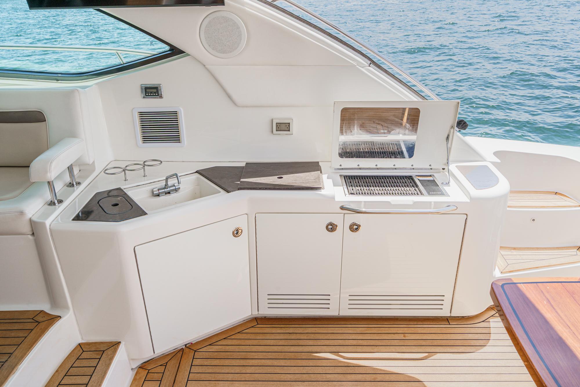 2014 Sea Ray 540 Sundancer #TBMC1870LLC inventory image at Sun Country Yachts, San Diego Marriott Marquis 2014 Sea Ray 540 Sundancer #TBMC1870LLC inventory image at Sun Country Yachts, San Diego Marriott Marquis